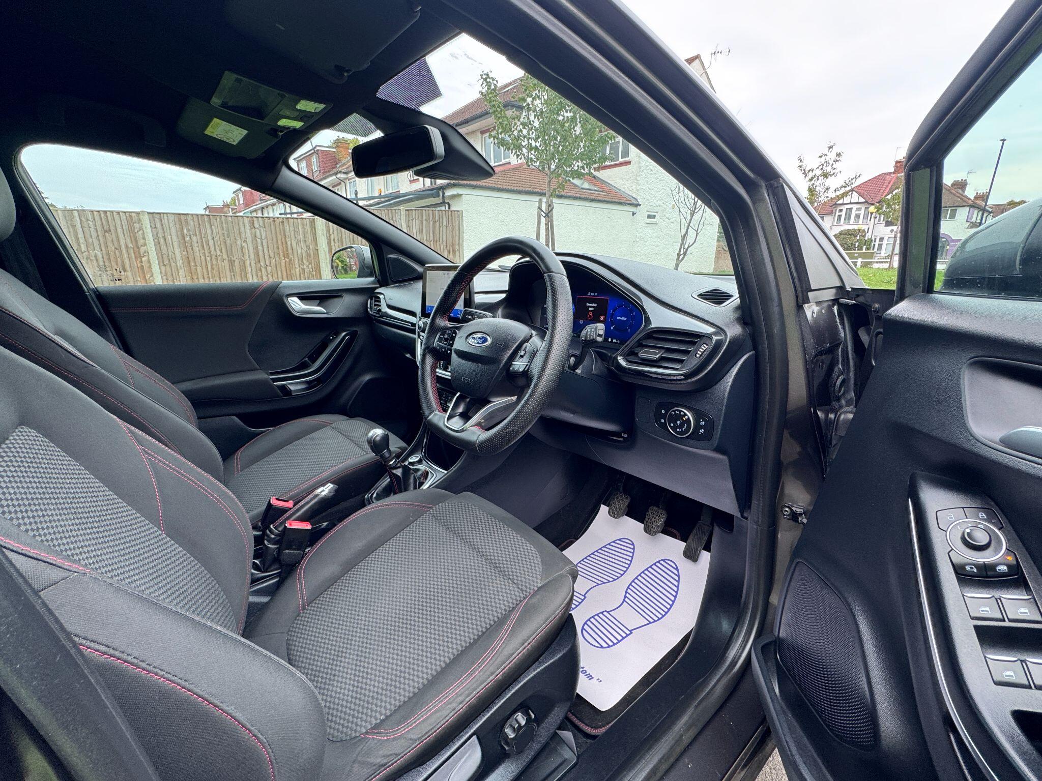 2022 Ford Puma 1.0T EcoBoost MHEV ST-Line Euro 6 (s/s) 5dr • 28,000 miles image 15