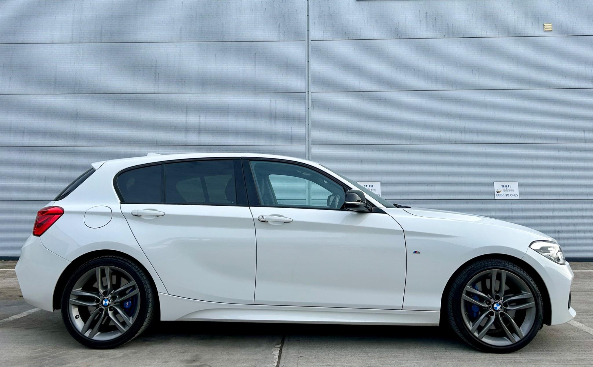 BMW 1 Series view 8