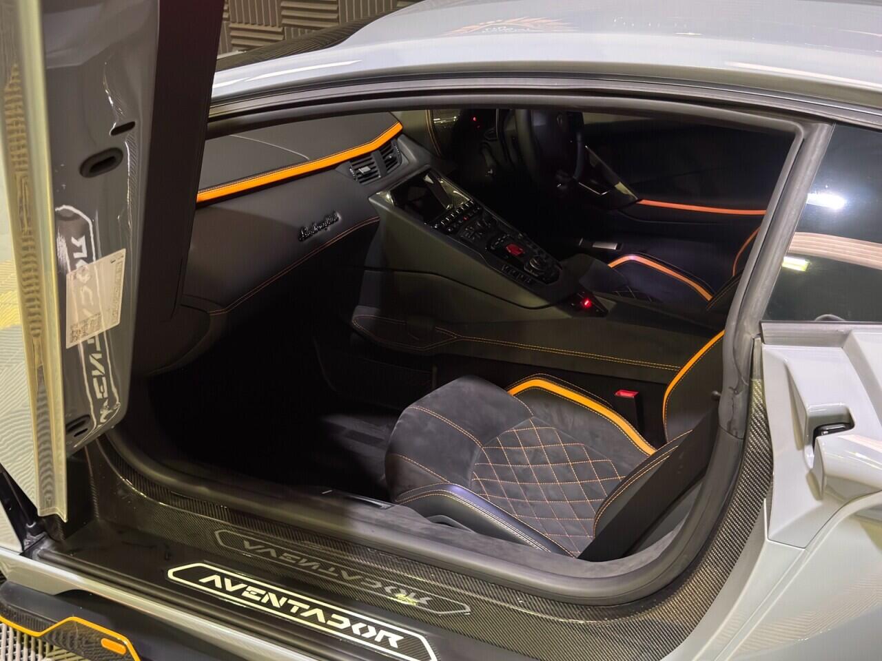 Lamborghini Aventador view 27