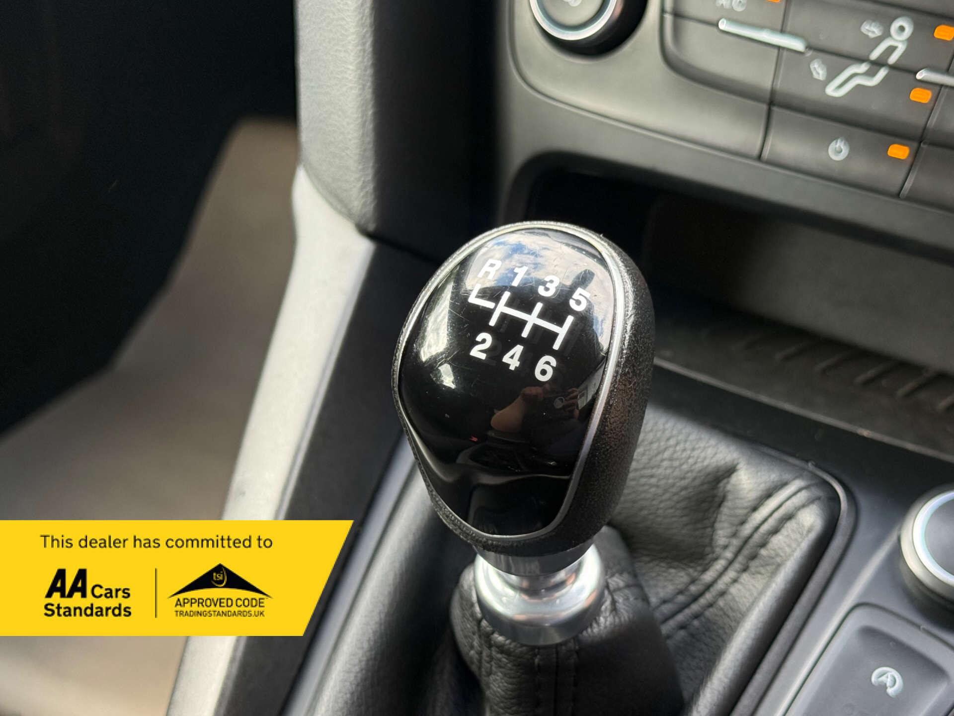 Ford Focus view 47