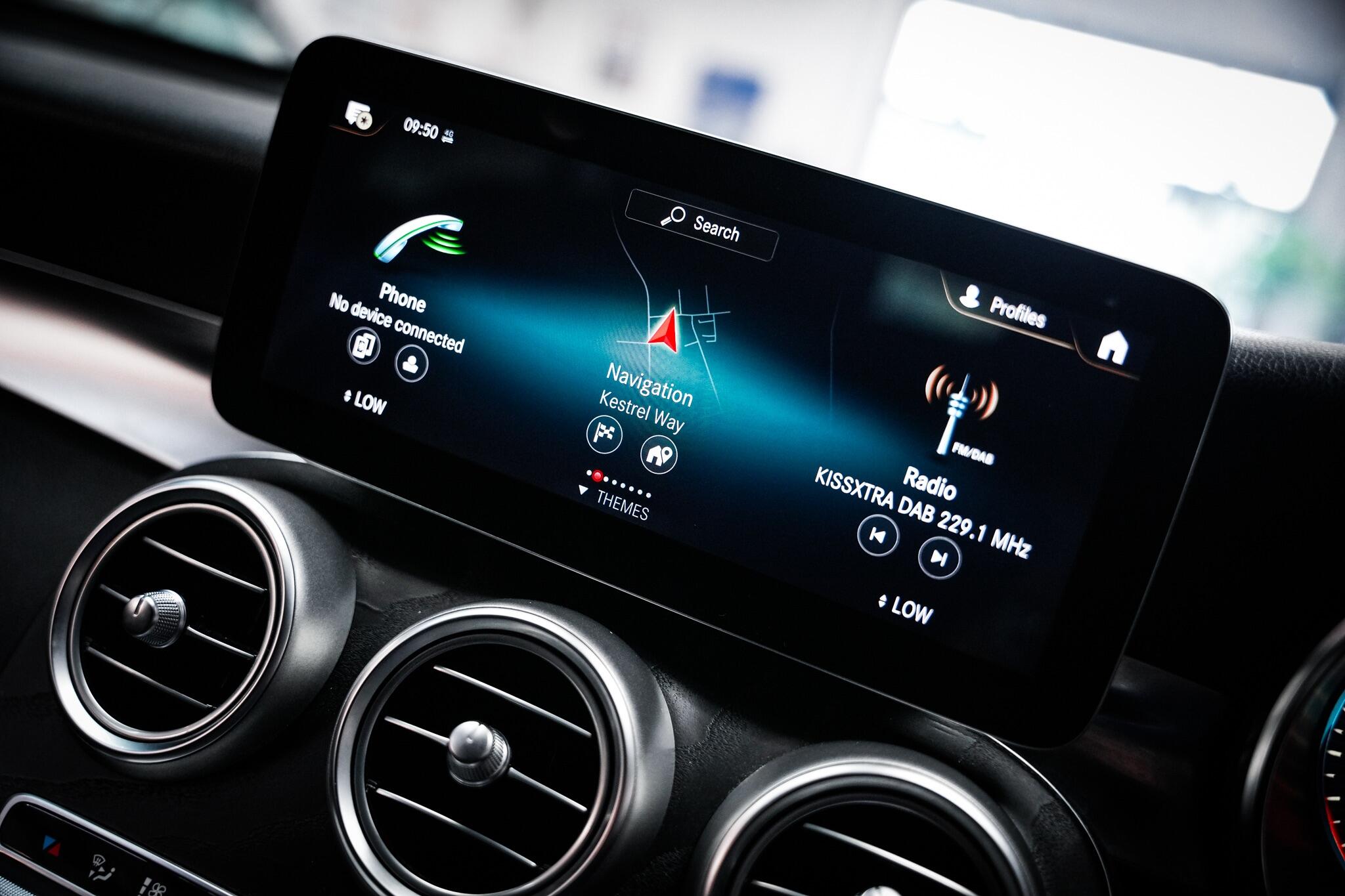 Mercedes-Benz GLC view 7