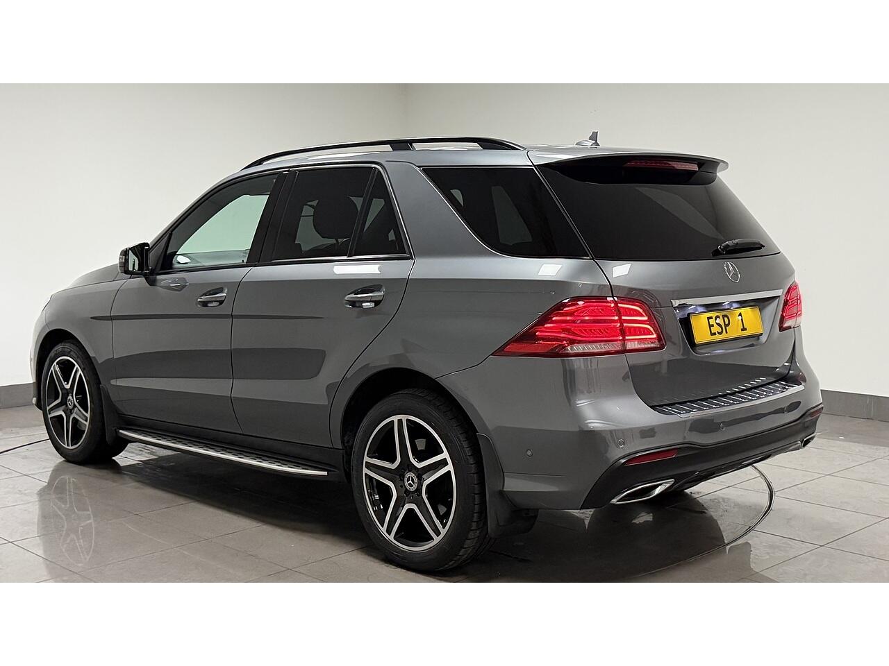 Mercedes-Benz Gle view 5
