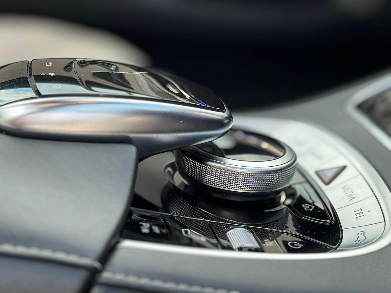 Mercedes-Benz S Class view 35
