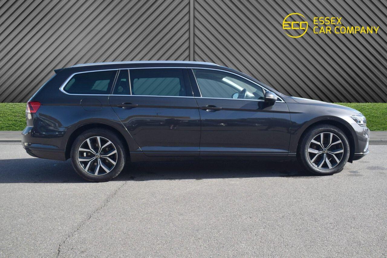 Volkswagen Passat view 7