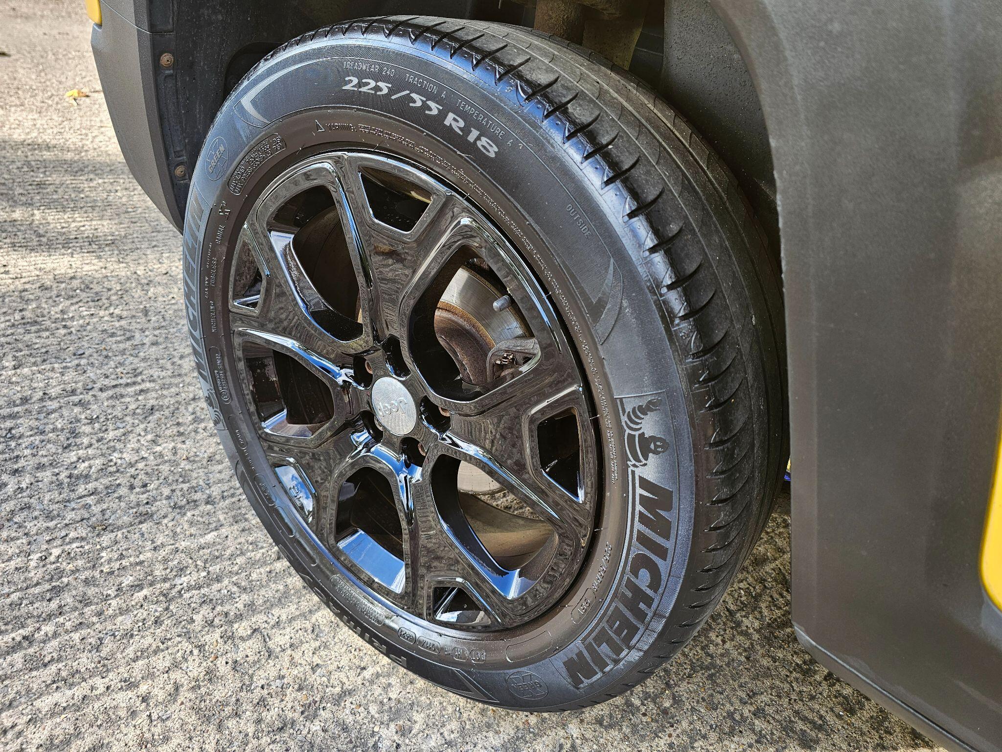 Jeep Renegade view 17
