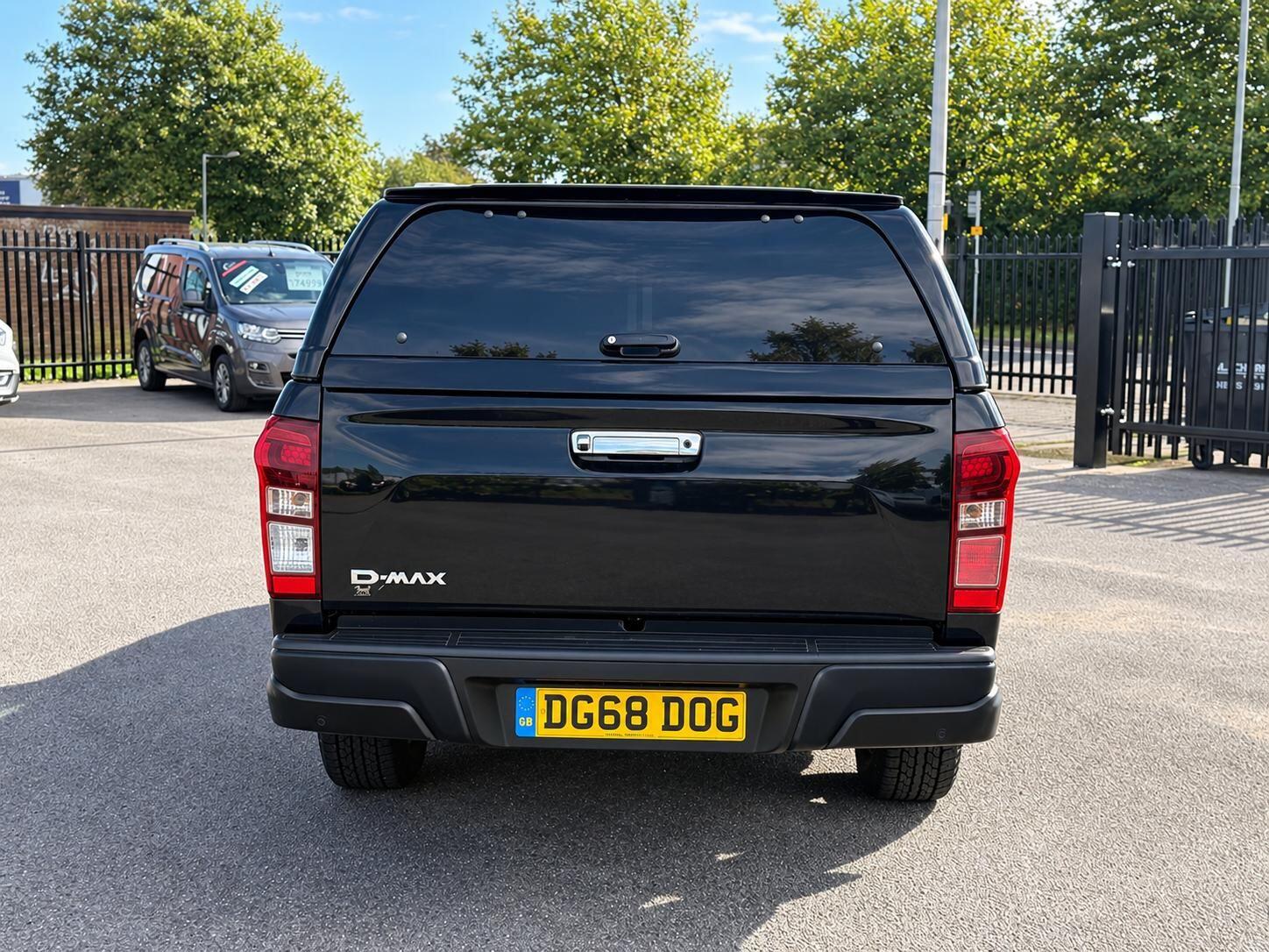 Isuzu D-Max view 20