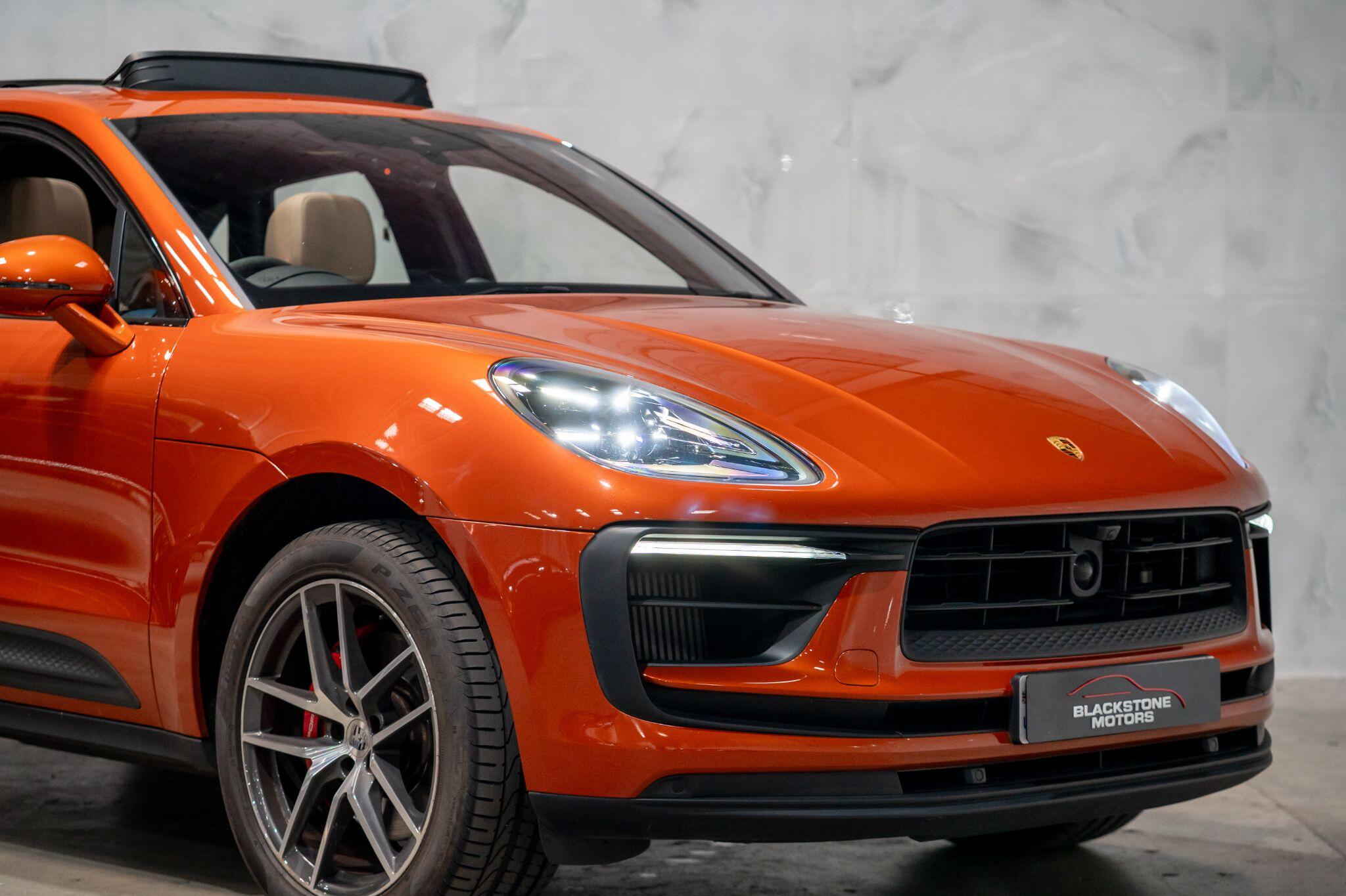 Porsche Macan view 32
