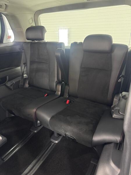 2013 Toyota Vellfire image 23