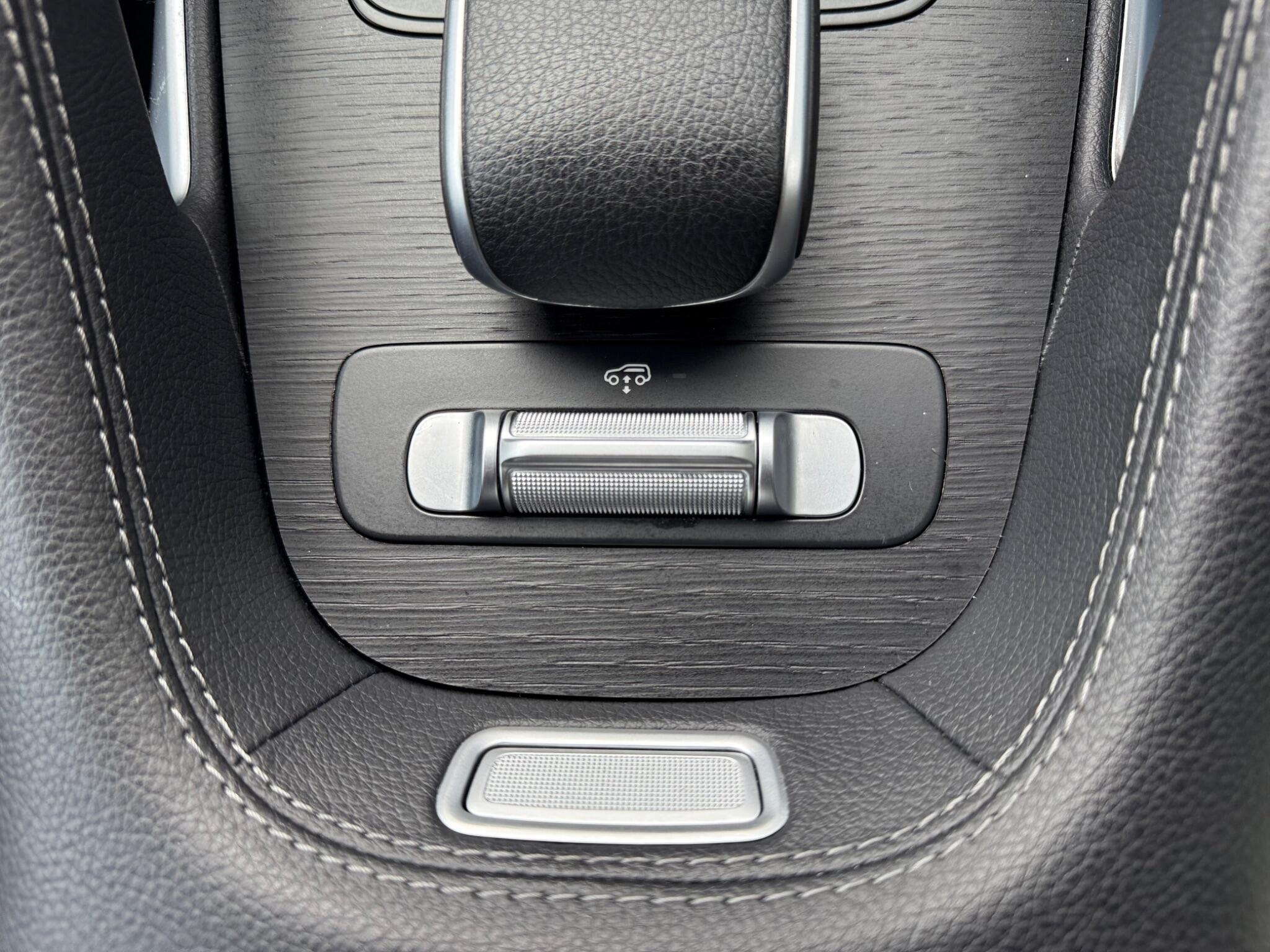 Mercedes-Benz GLE view 45