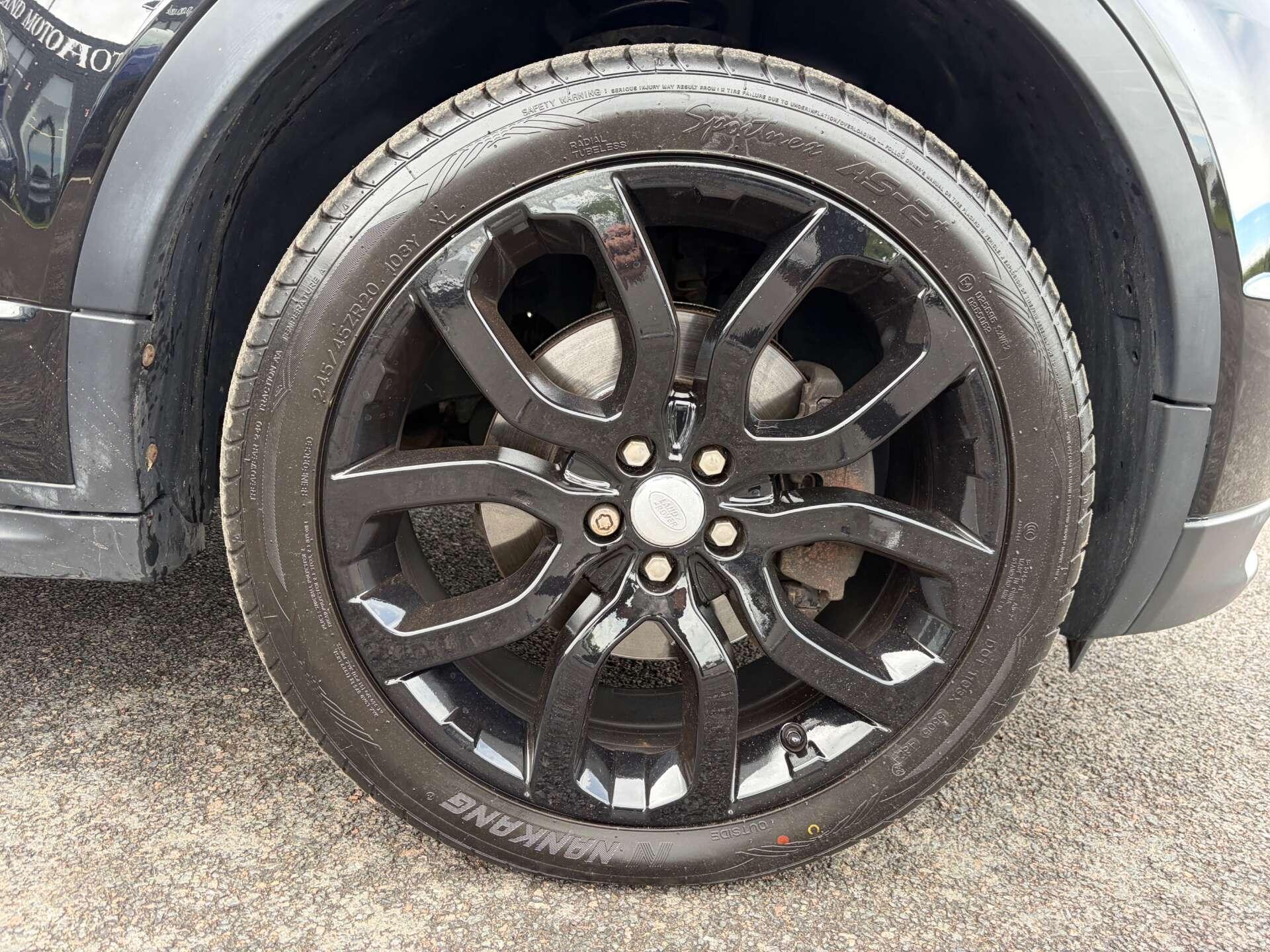 Land Rover Range Rover Evoque view 11