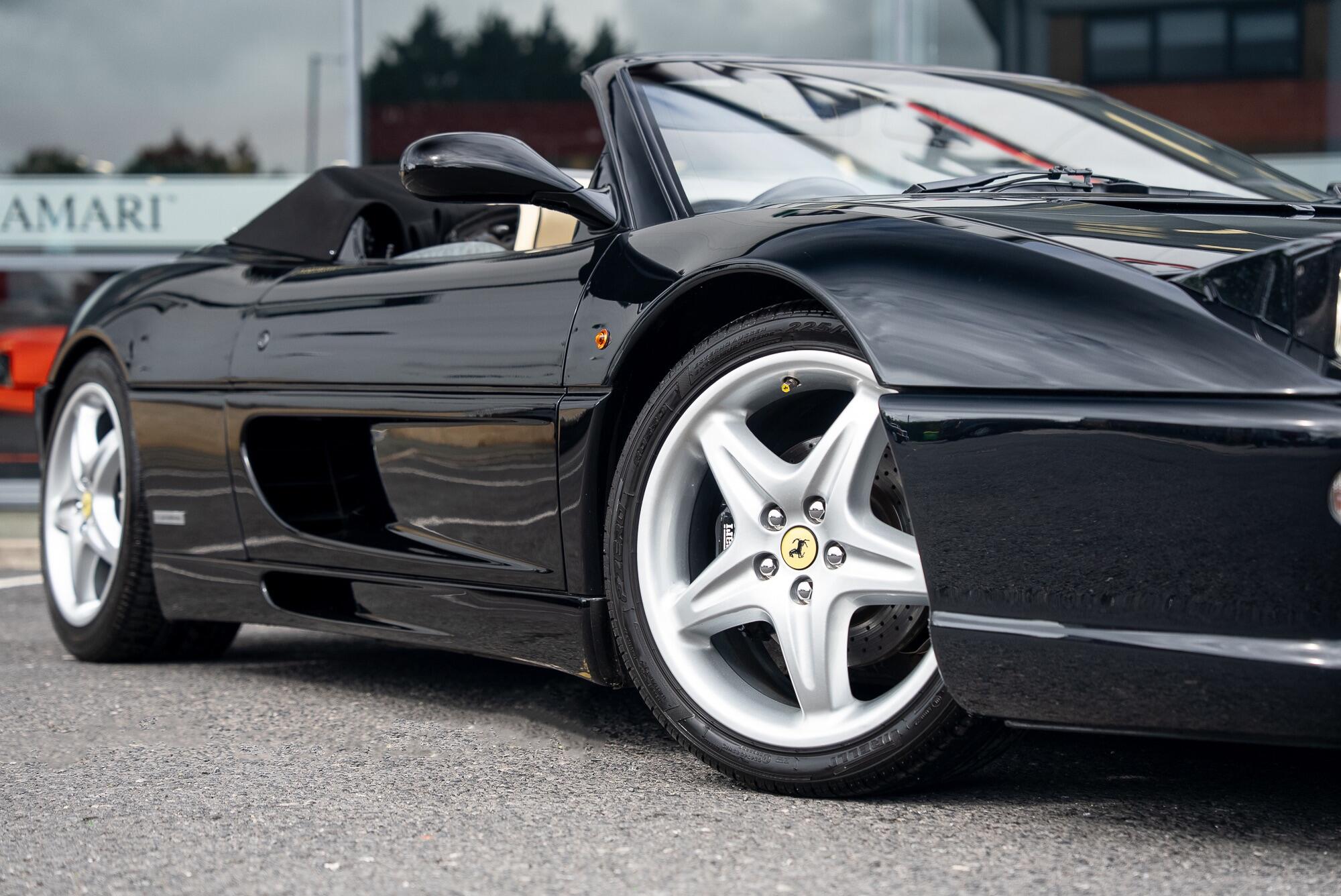 Ferrari 355 F1 view 15