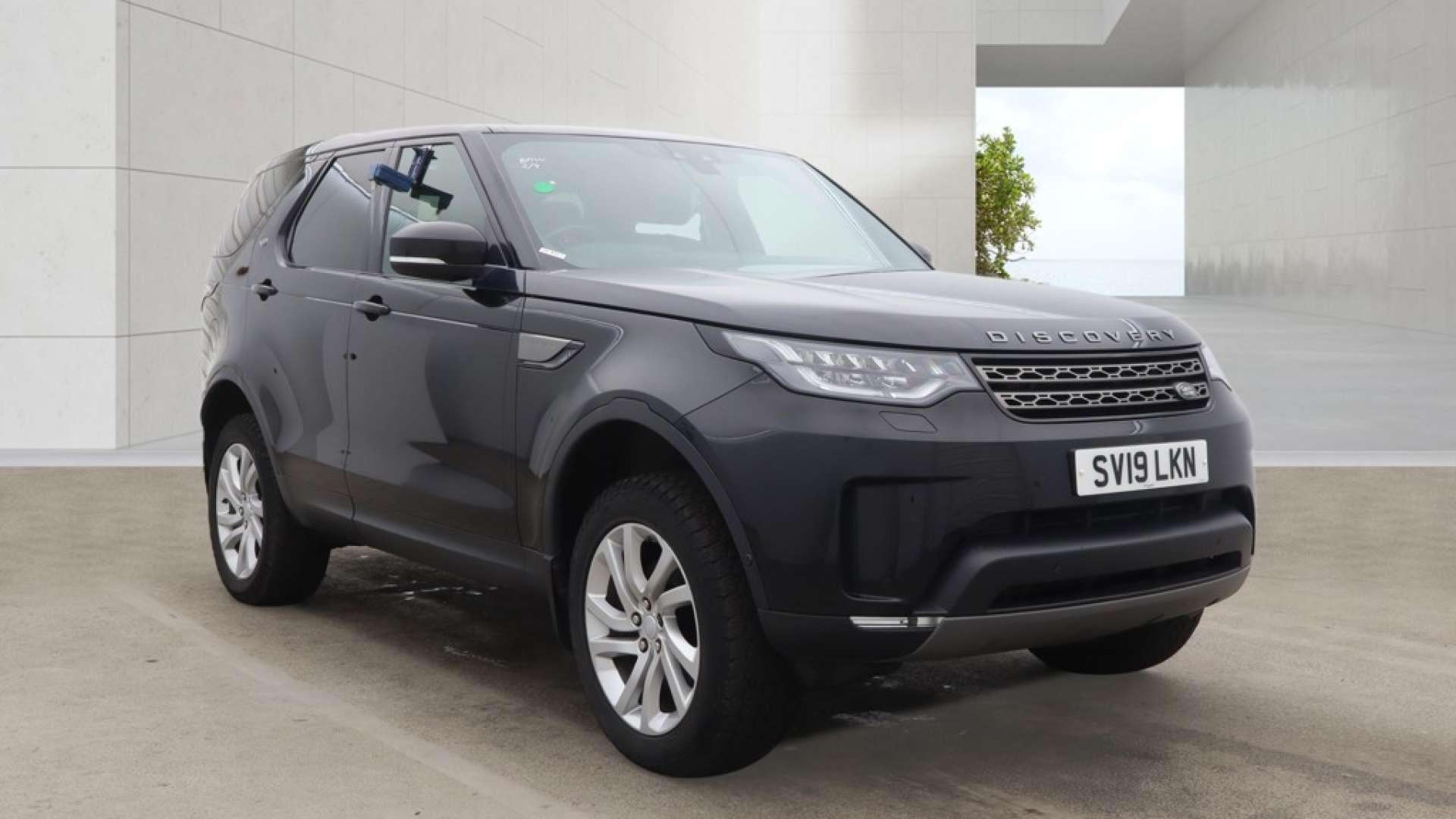 2019 Land Rover Discovery in Black for sale