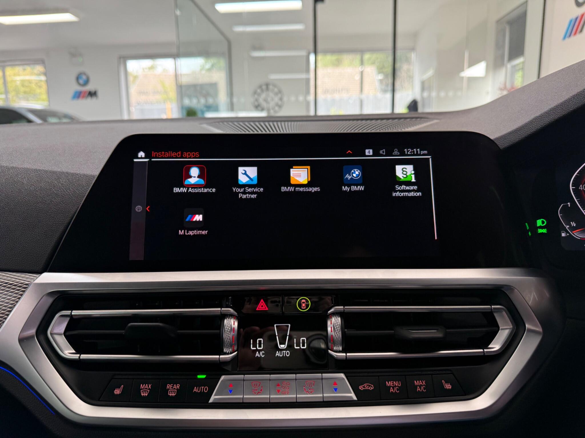 BMW 3 Series view 29