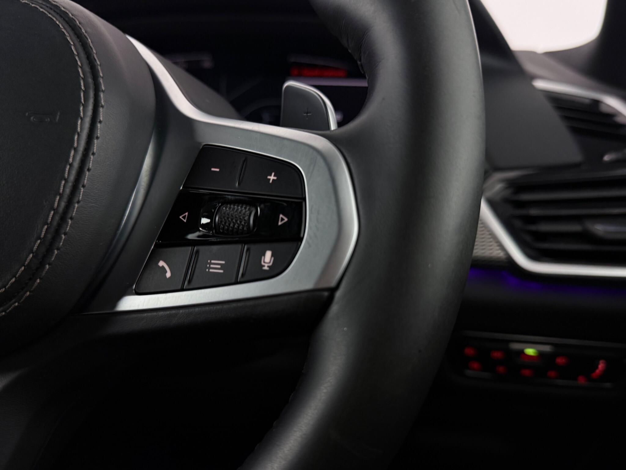 BMW X5 view 15