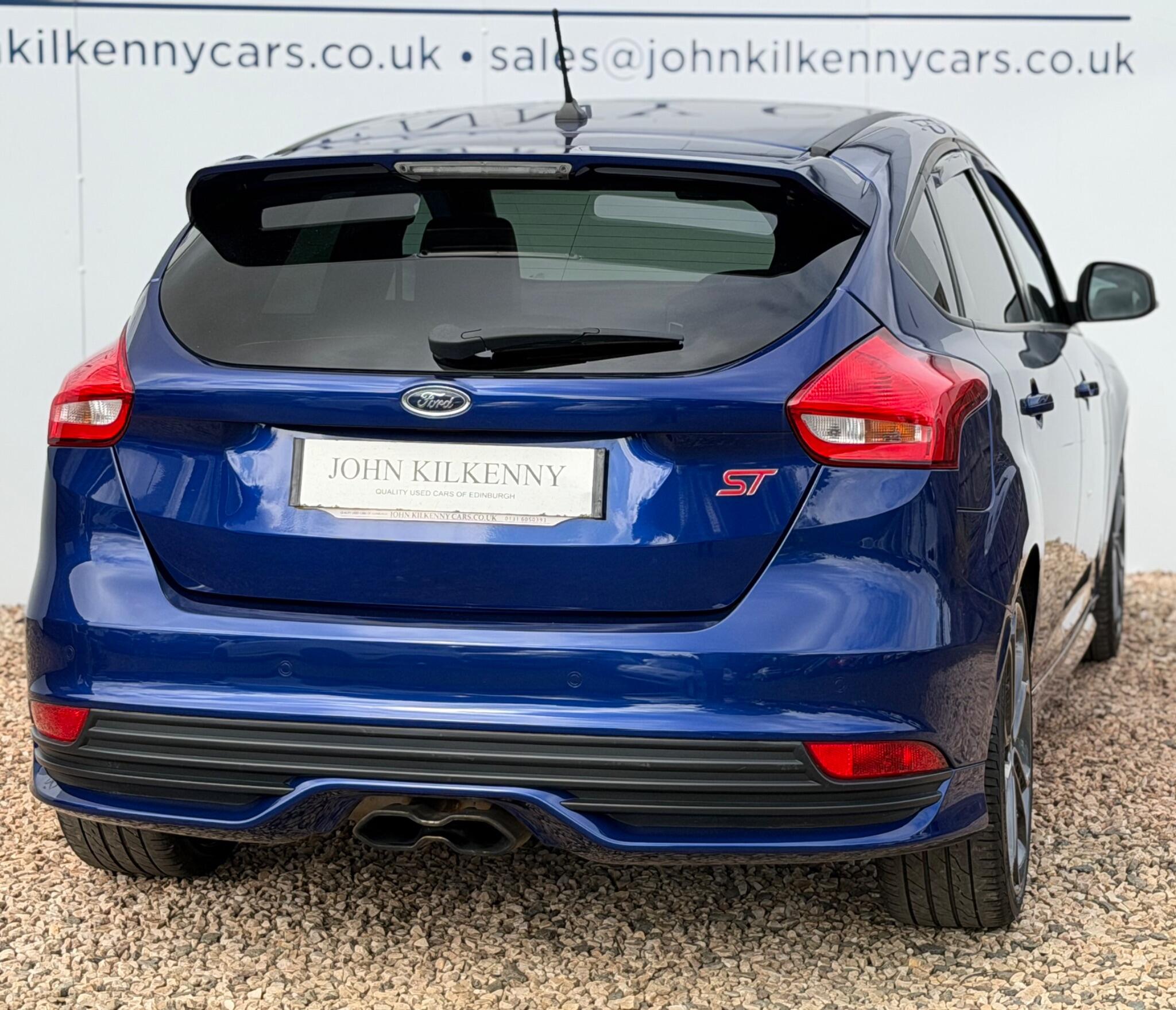 Ford Focus view 6