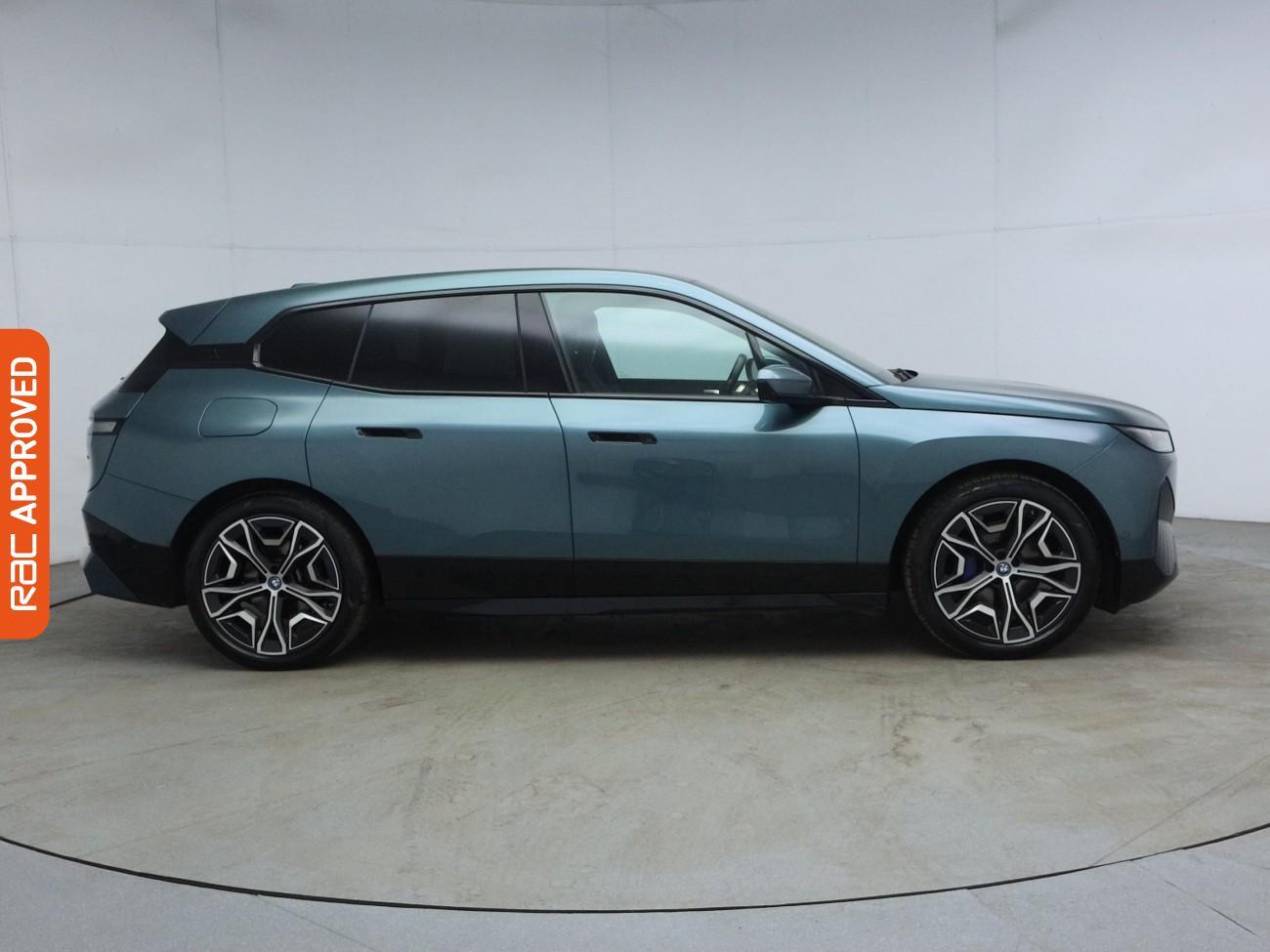 BMW iX view 7