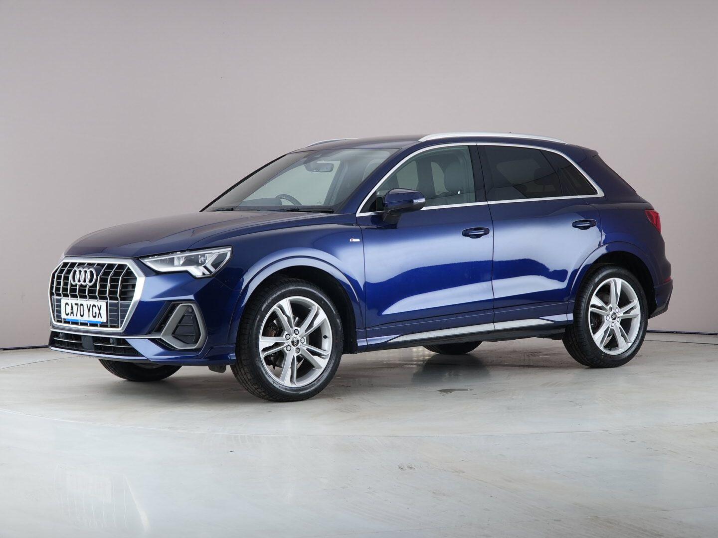 Audi Q3 view 2