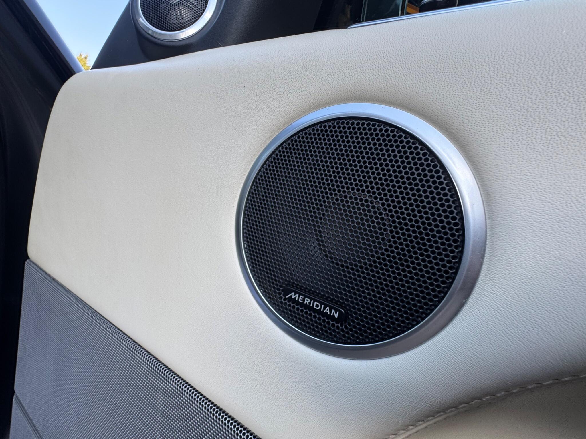 Land Rover Range Rover Sport view 23