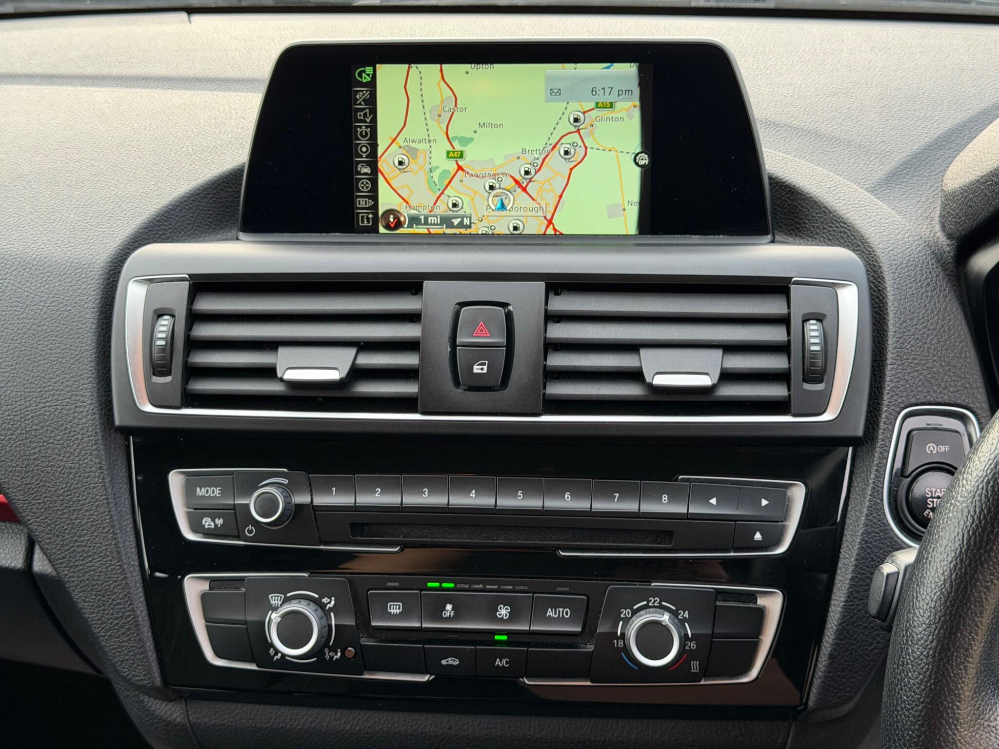 BMW 1 Series view 26