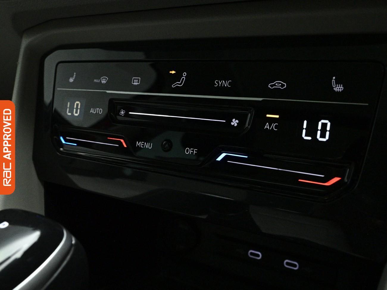 Volkswagen Tiguan view 15