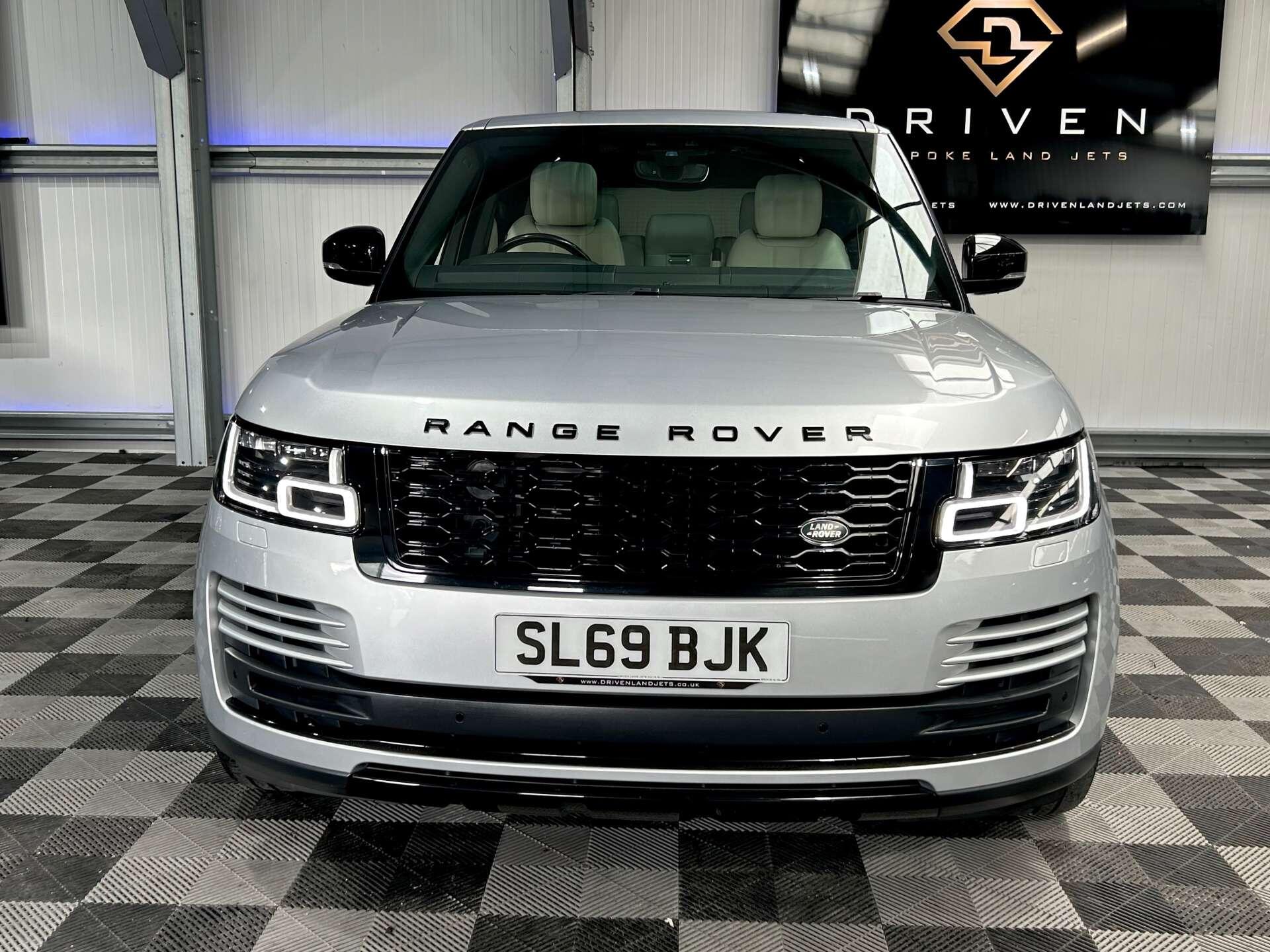 Land Rover Range Rover view 8
