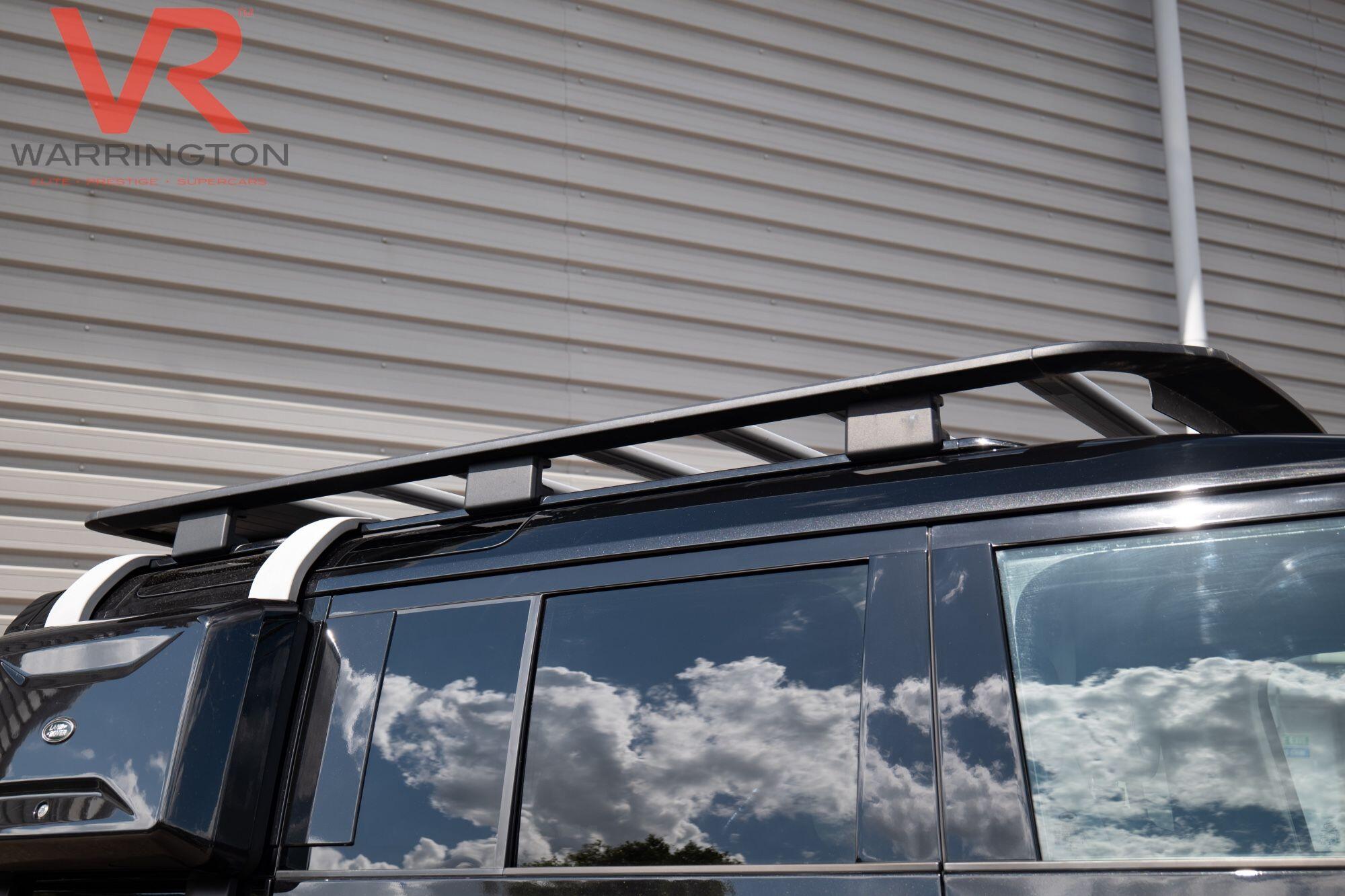 Land Rover Defender 110 view 43