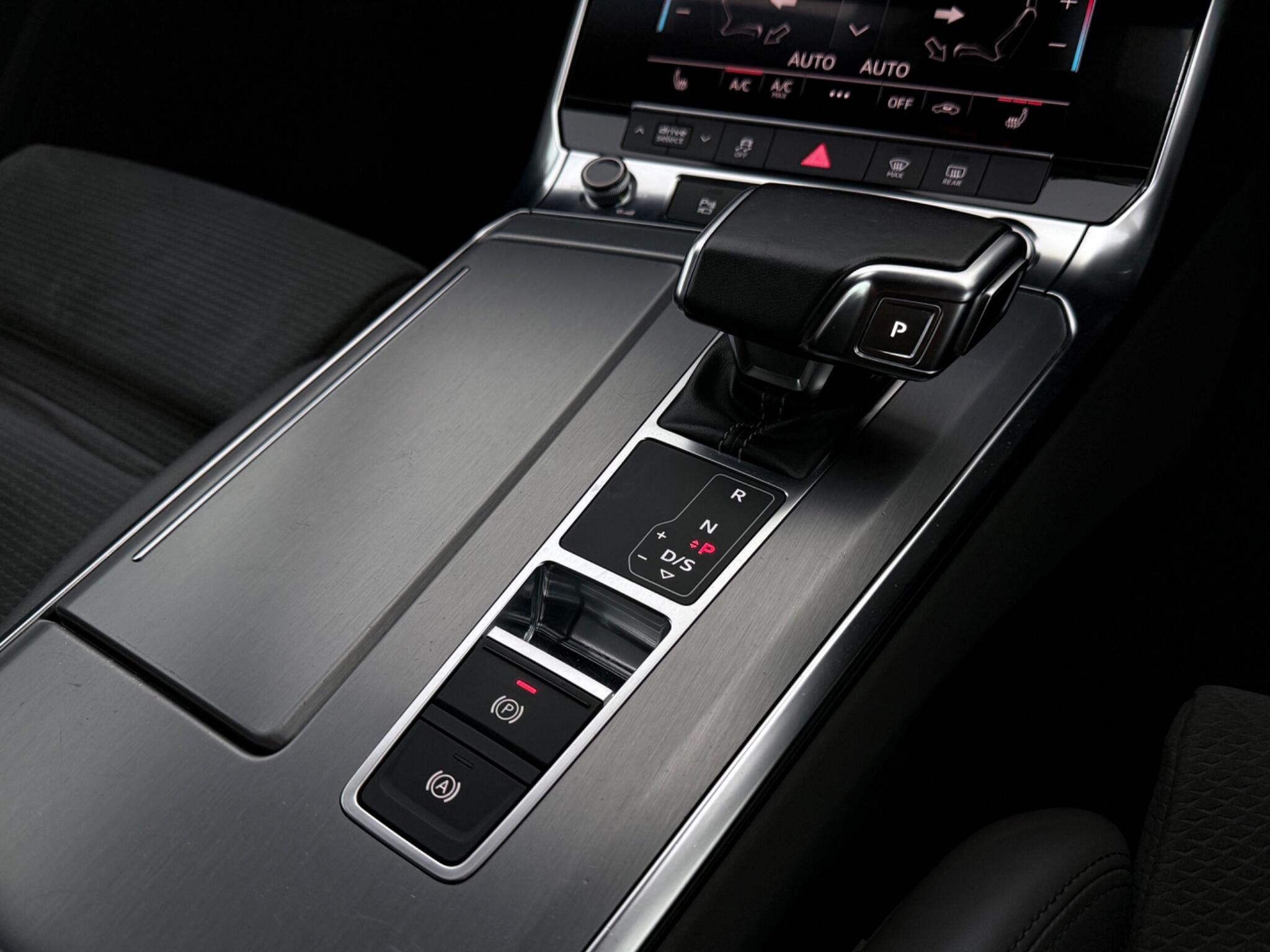 Audi A6 view 18