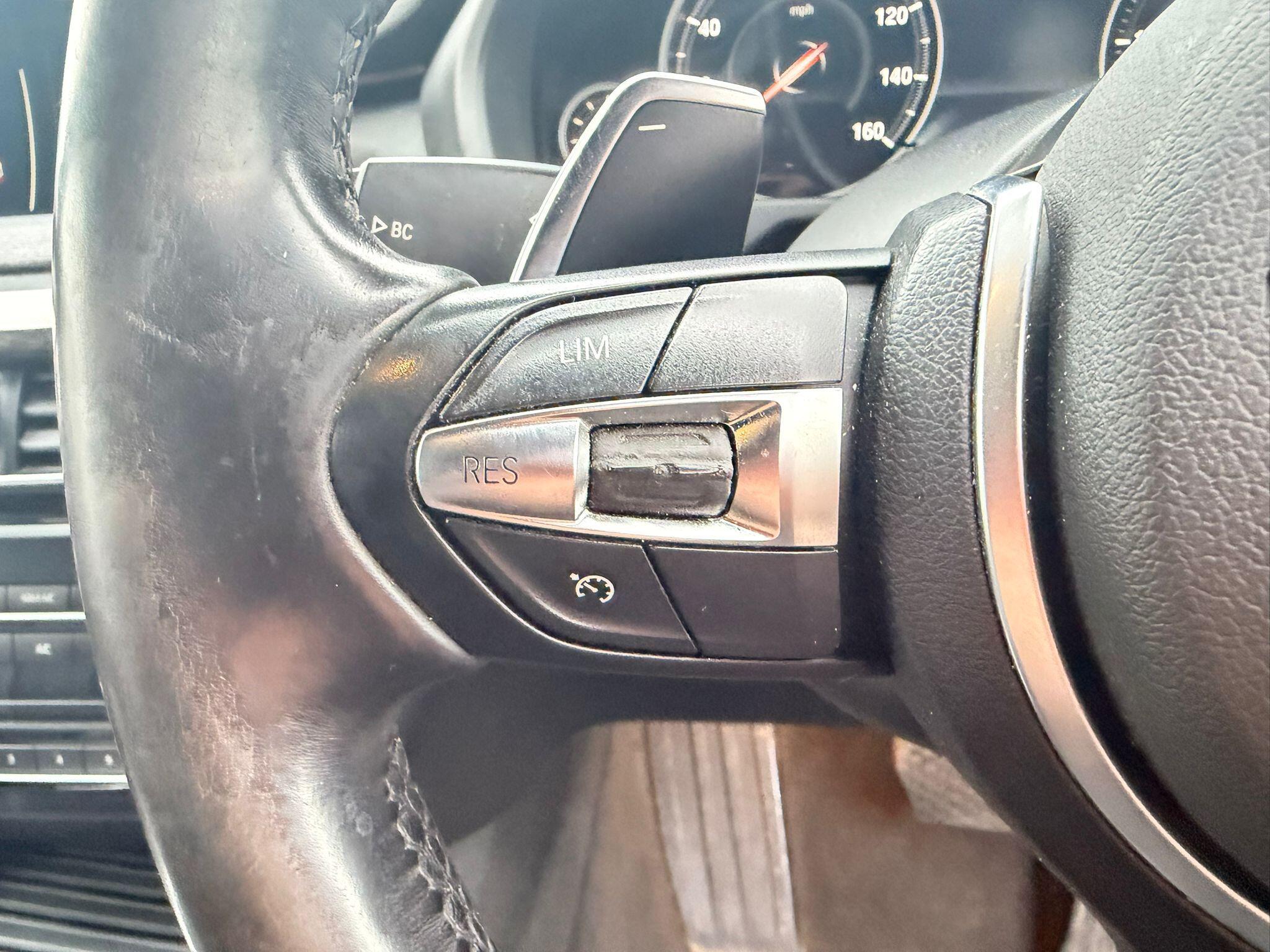 BMW X5 view 25