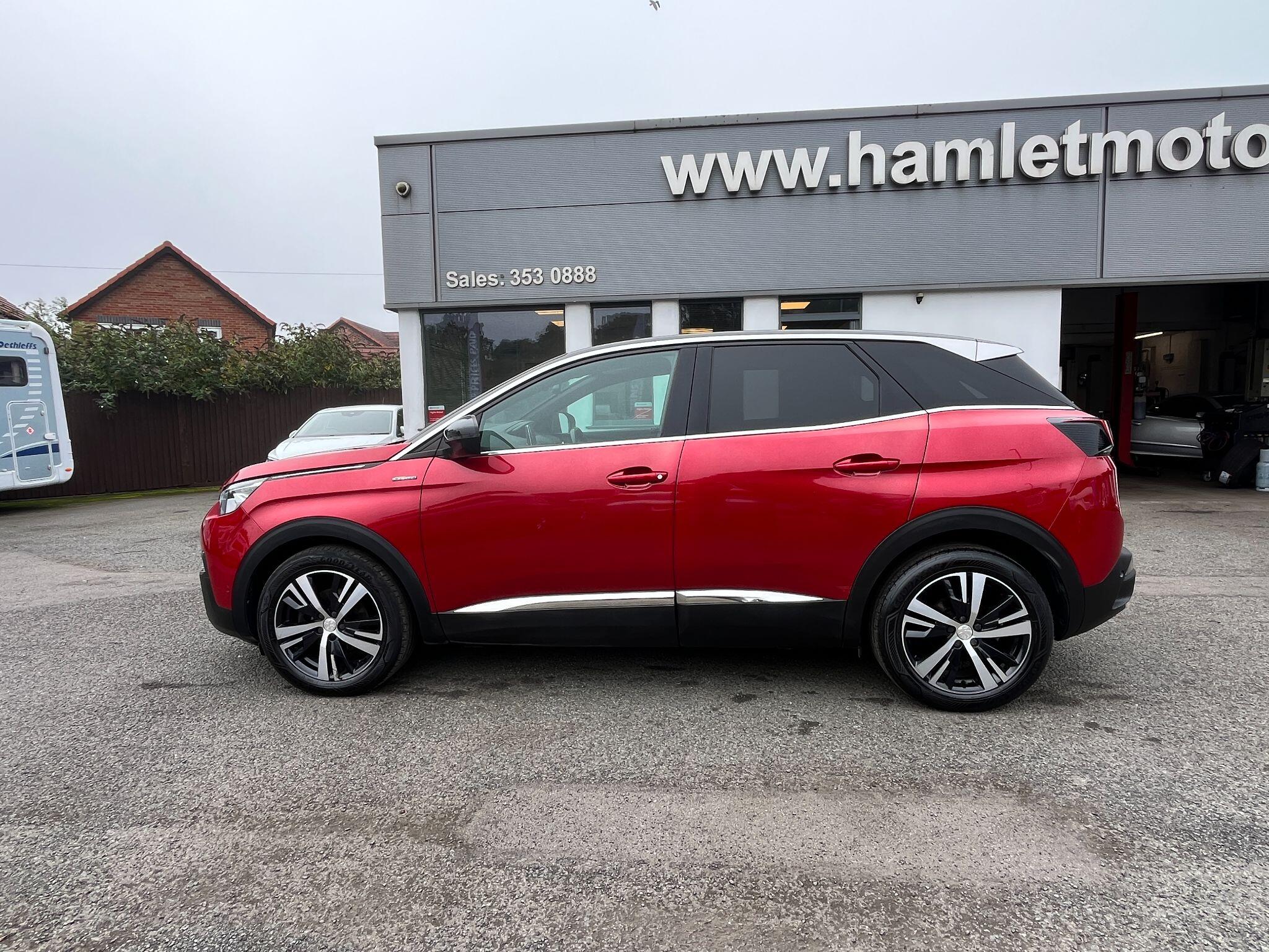 Peugeot 3008 view 2