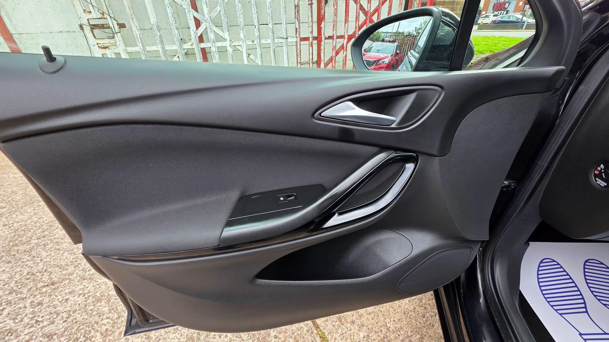Vauxhall Astra view 31