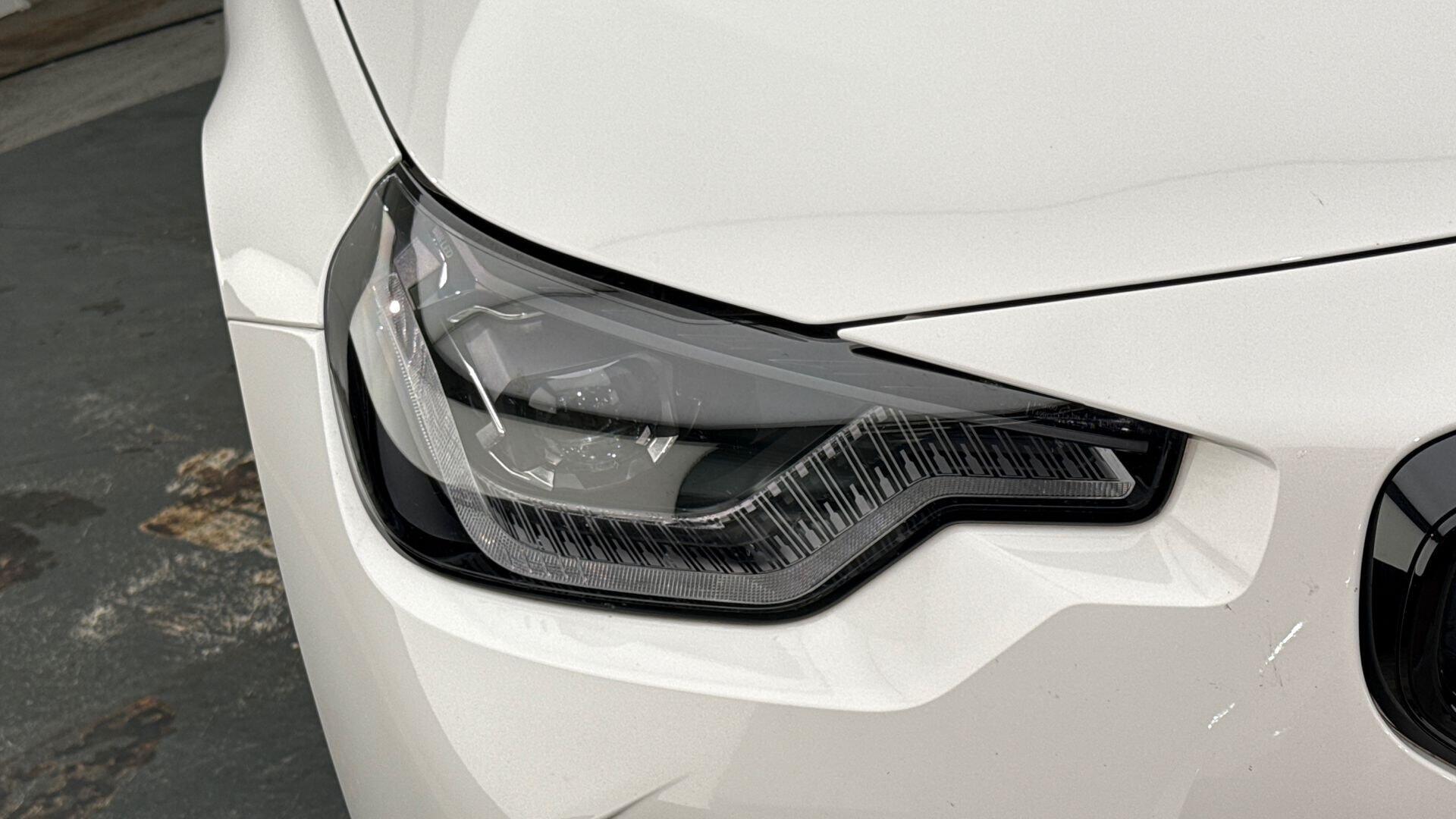 BMW 2 Series view 23