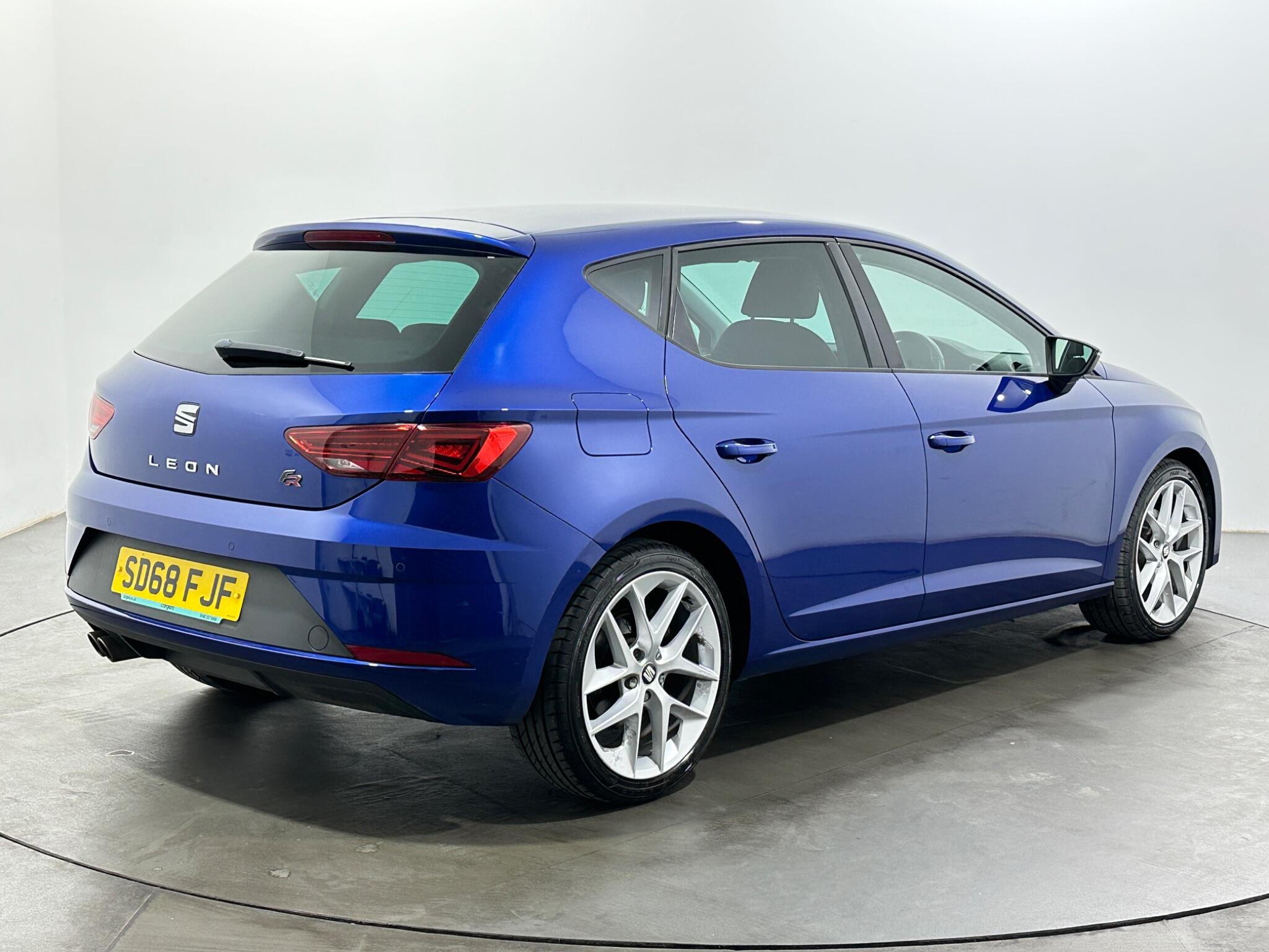 Seat Leon view 8
