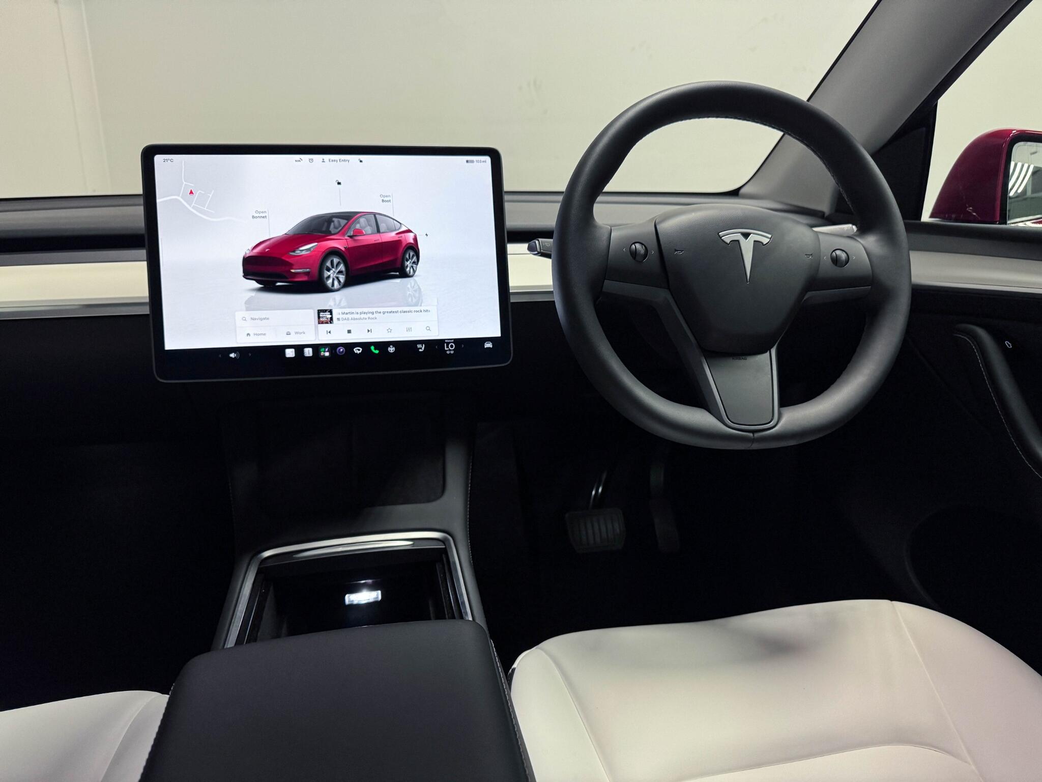 Tesla Model Y view 32