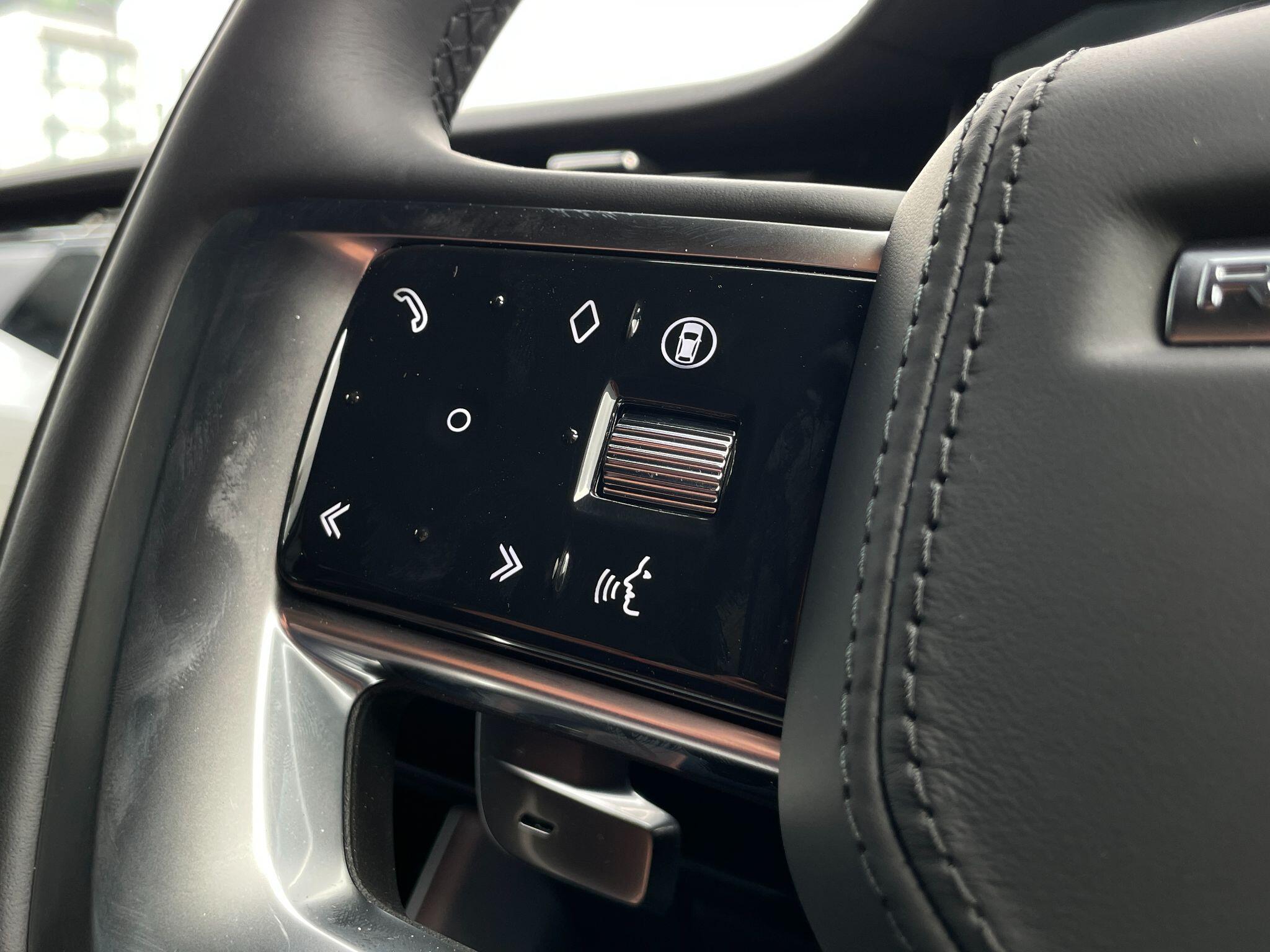 Land Rover Range Rover view 18