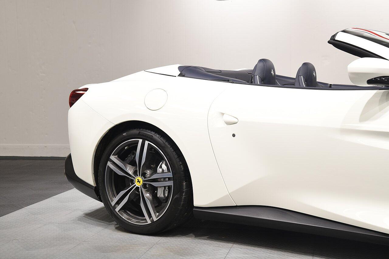 Ferrari Portofino view 43