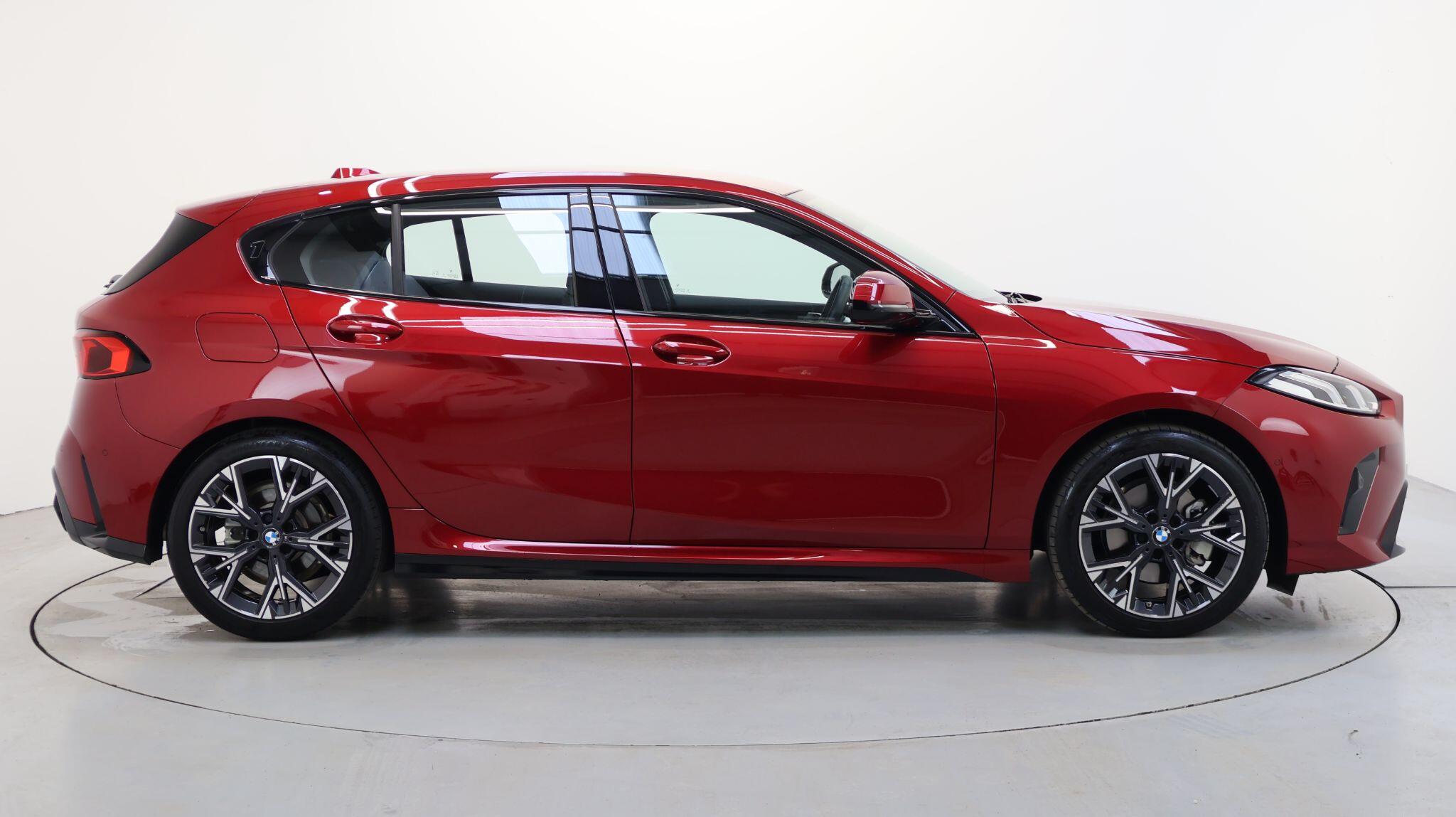 BMW 1 Series view 3