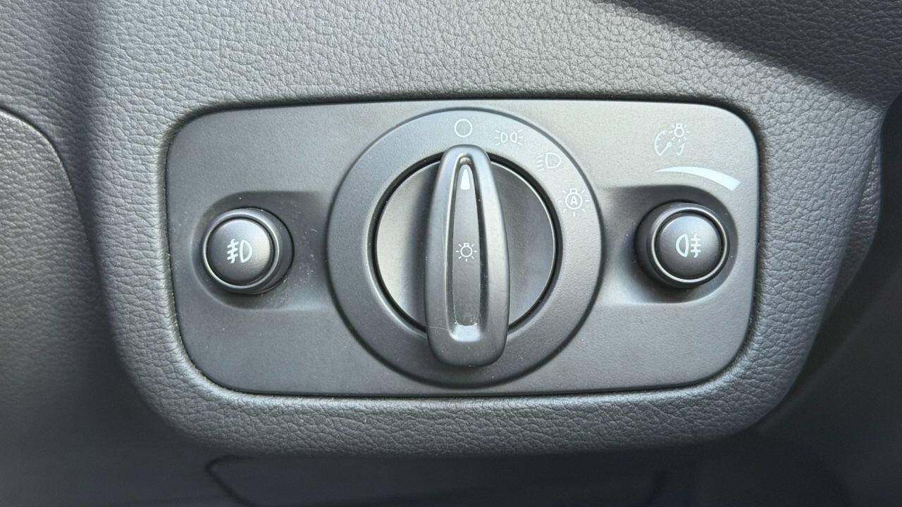 Ford C-Max view 33