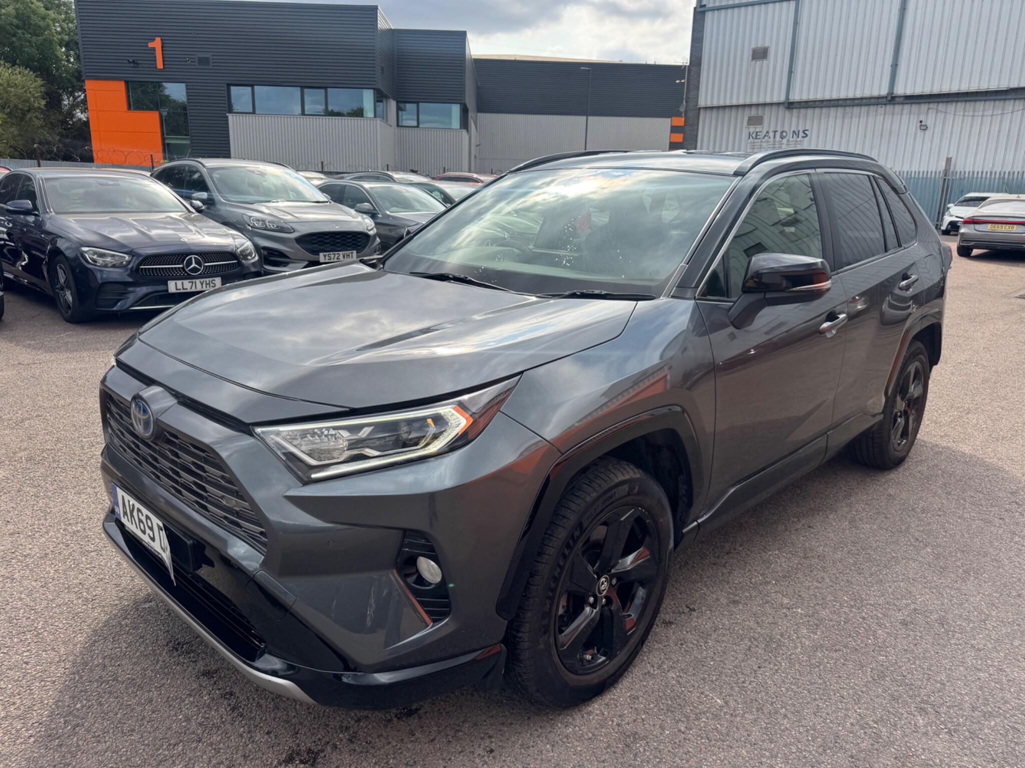 Toyota Rav4 view 2