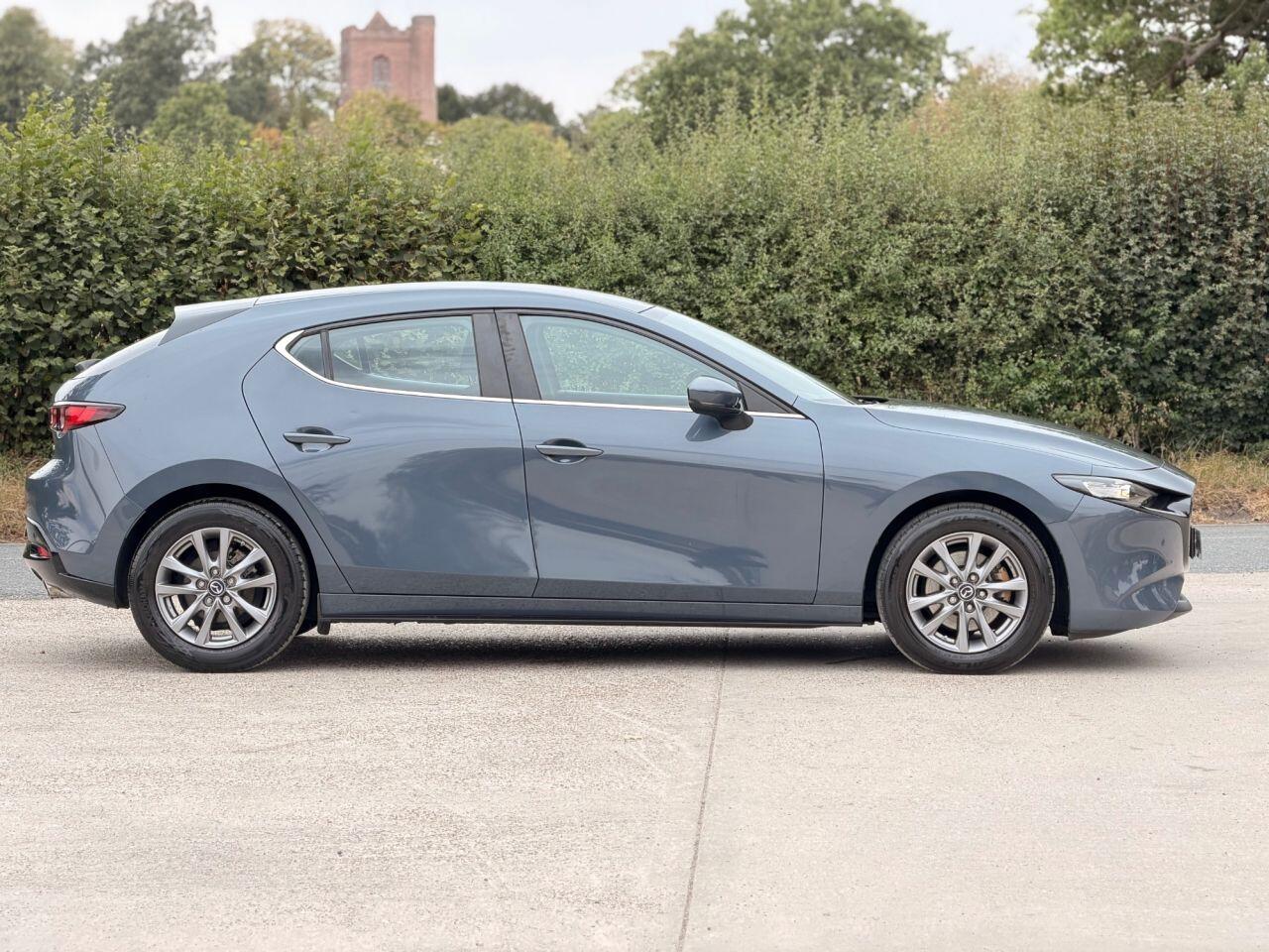 Mazda Mazda3 view 8