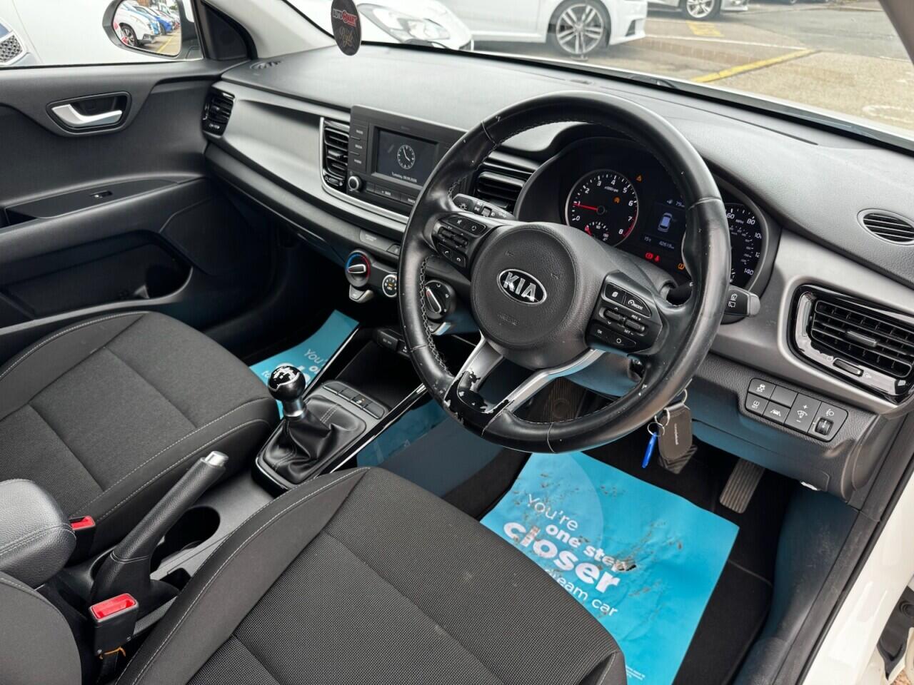 Kia Rio view 33