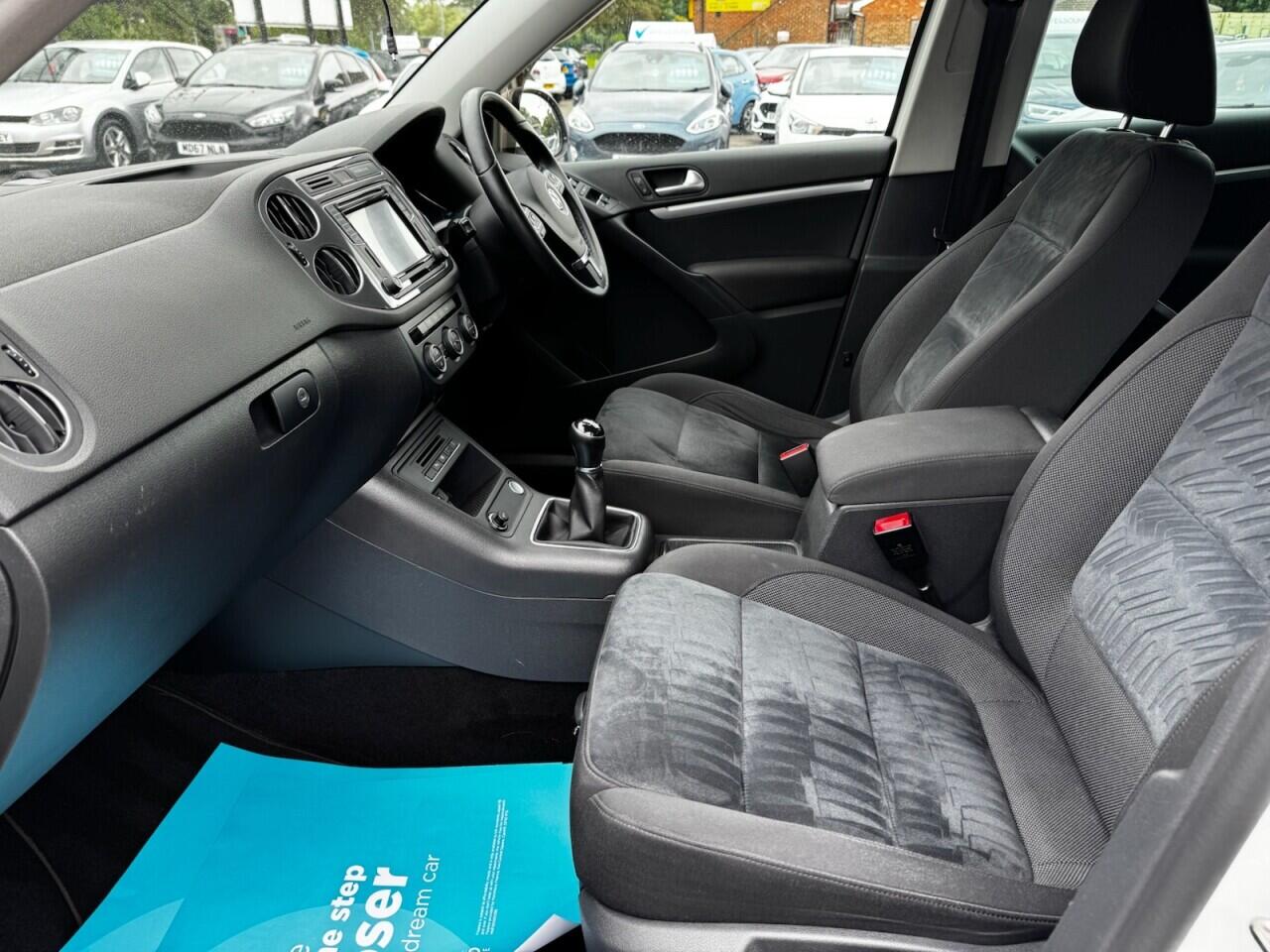 Volkswagen Tiguan view 38