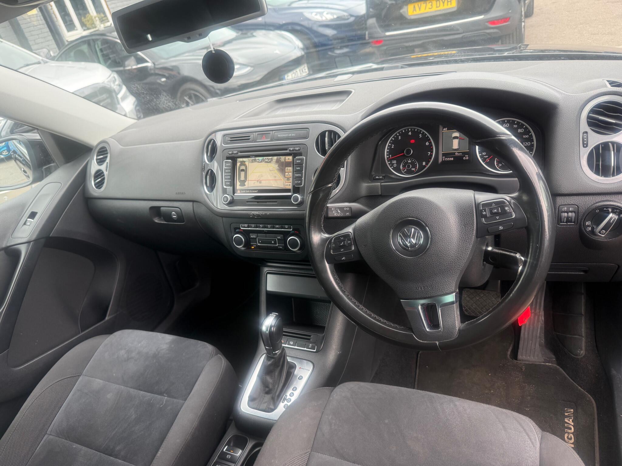 Volkswagen Tiguan view 9