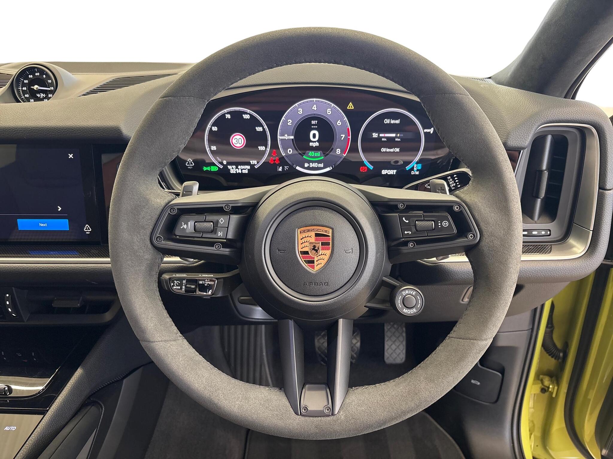 Porsche Cayenne view 10