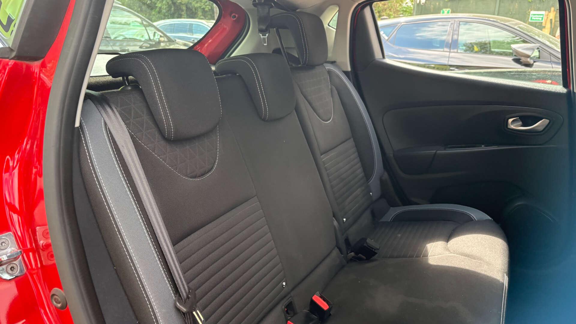 Renault Clio view 10