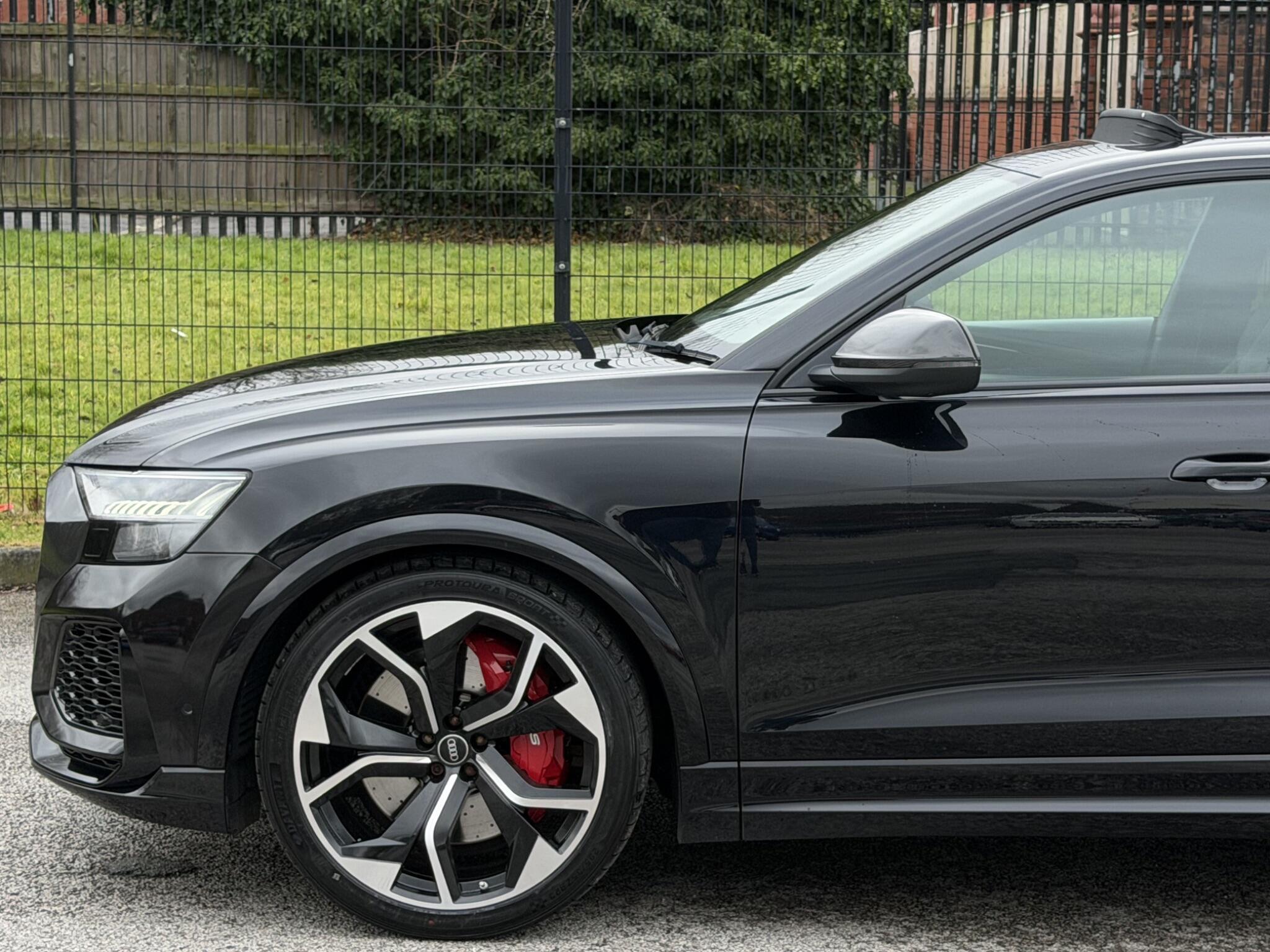 Audi Audi RSQ8 view 37