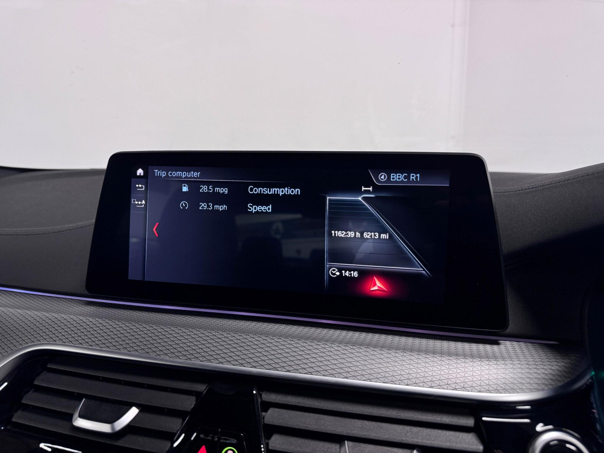 BMW 5 Series view 51