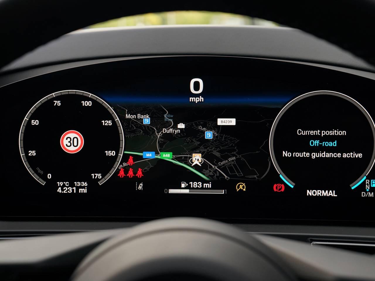 Porsche Cayenne view 21