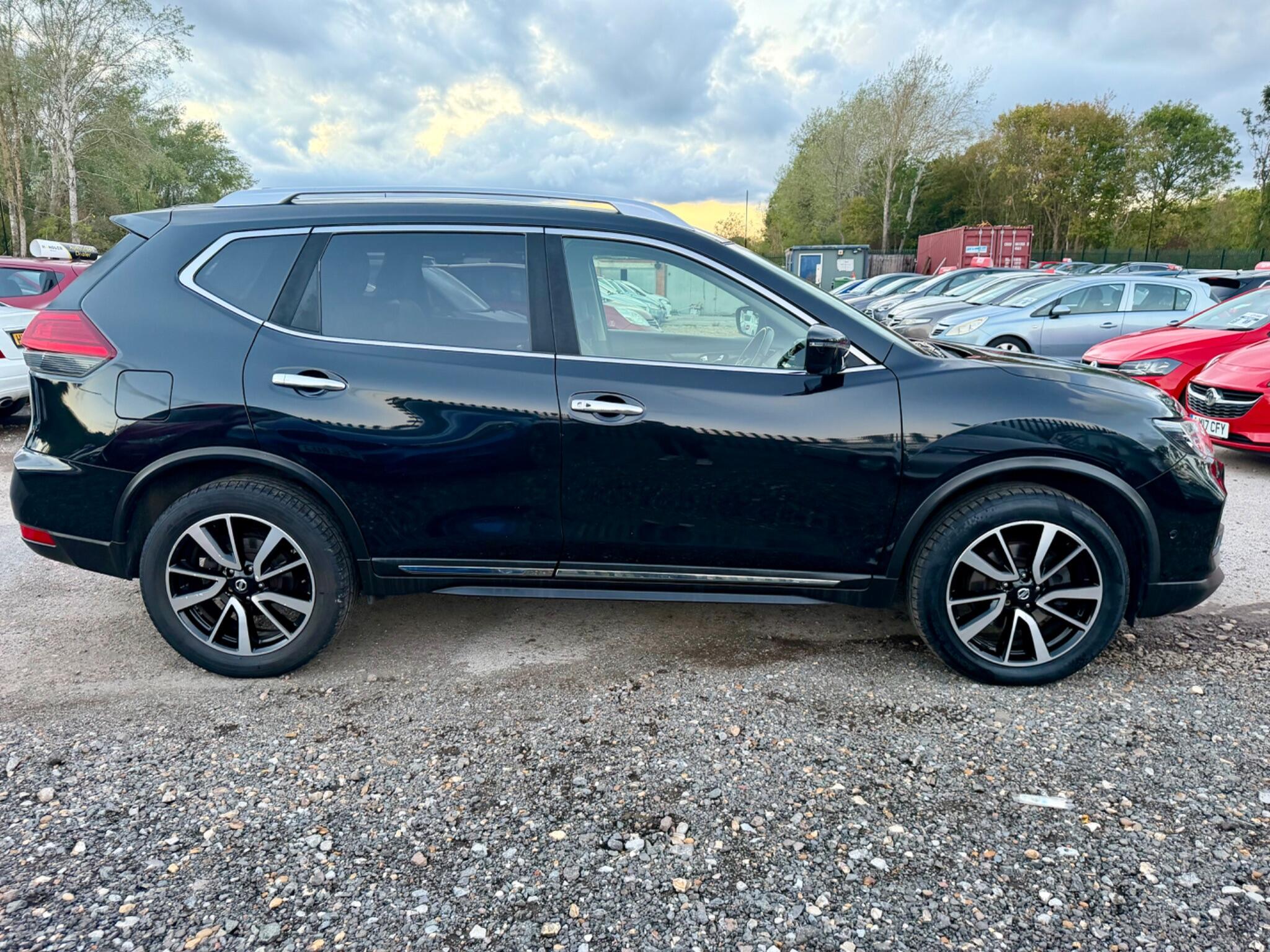 Nissan X-Trail view 20