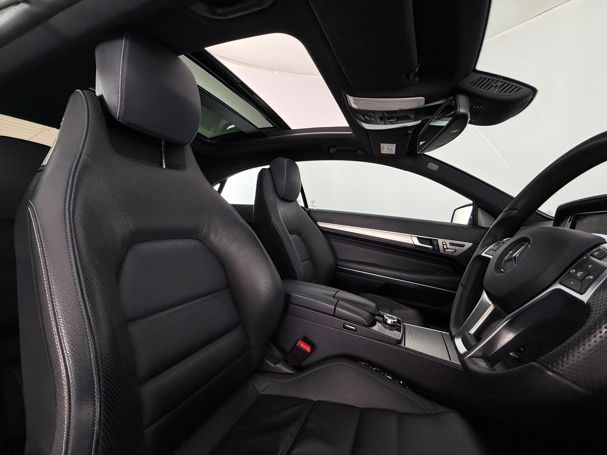 Mercedes-Benz E-Class view 29