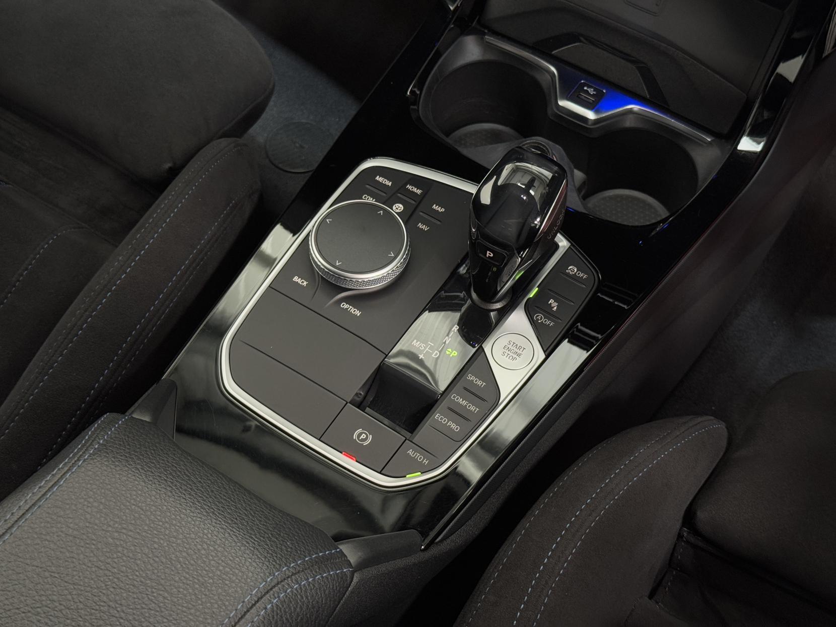 BMW 1 Series view 40